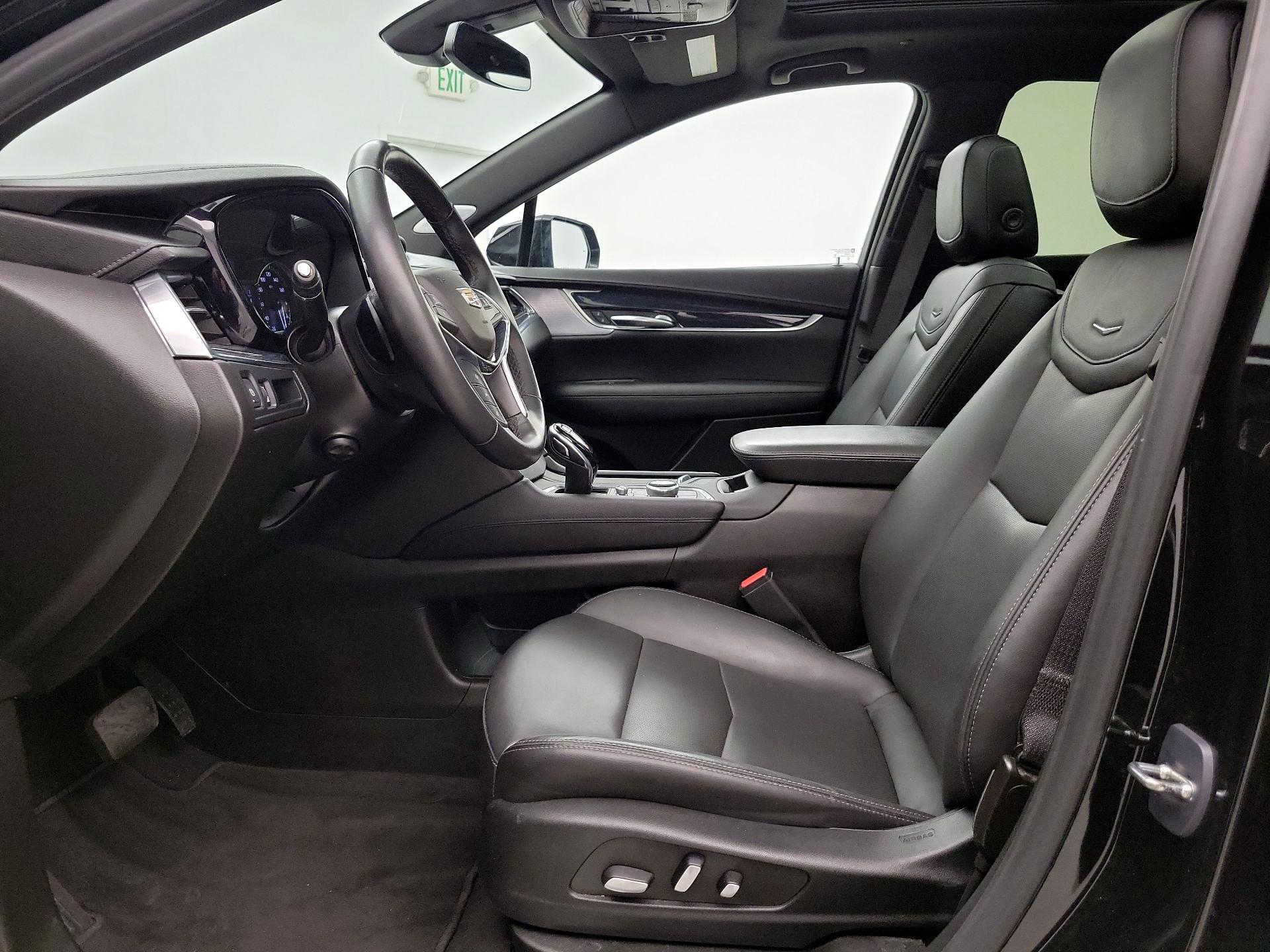 Thumbnail: 2024 Cadillac XT5 - 11