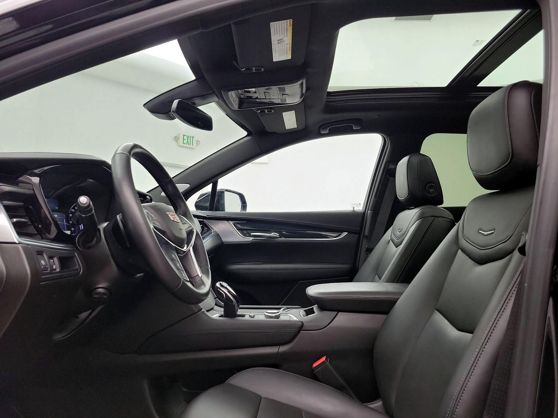 Thumbnail: 2024 Cadillac XT5 - 19