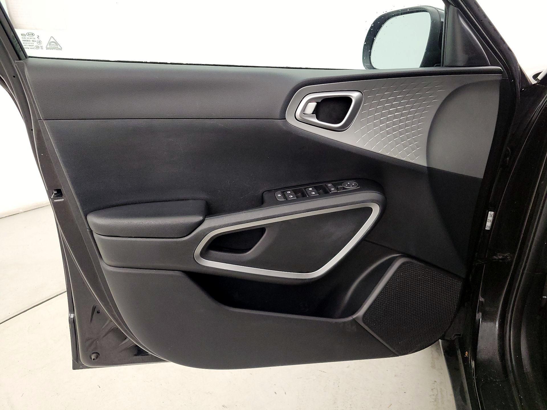 Thumbnail: 2021 Kia Soul - 12