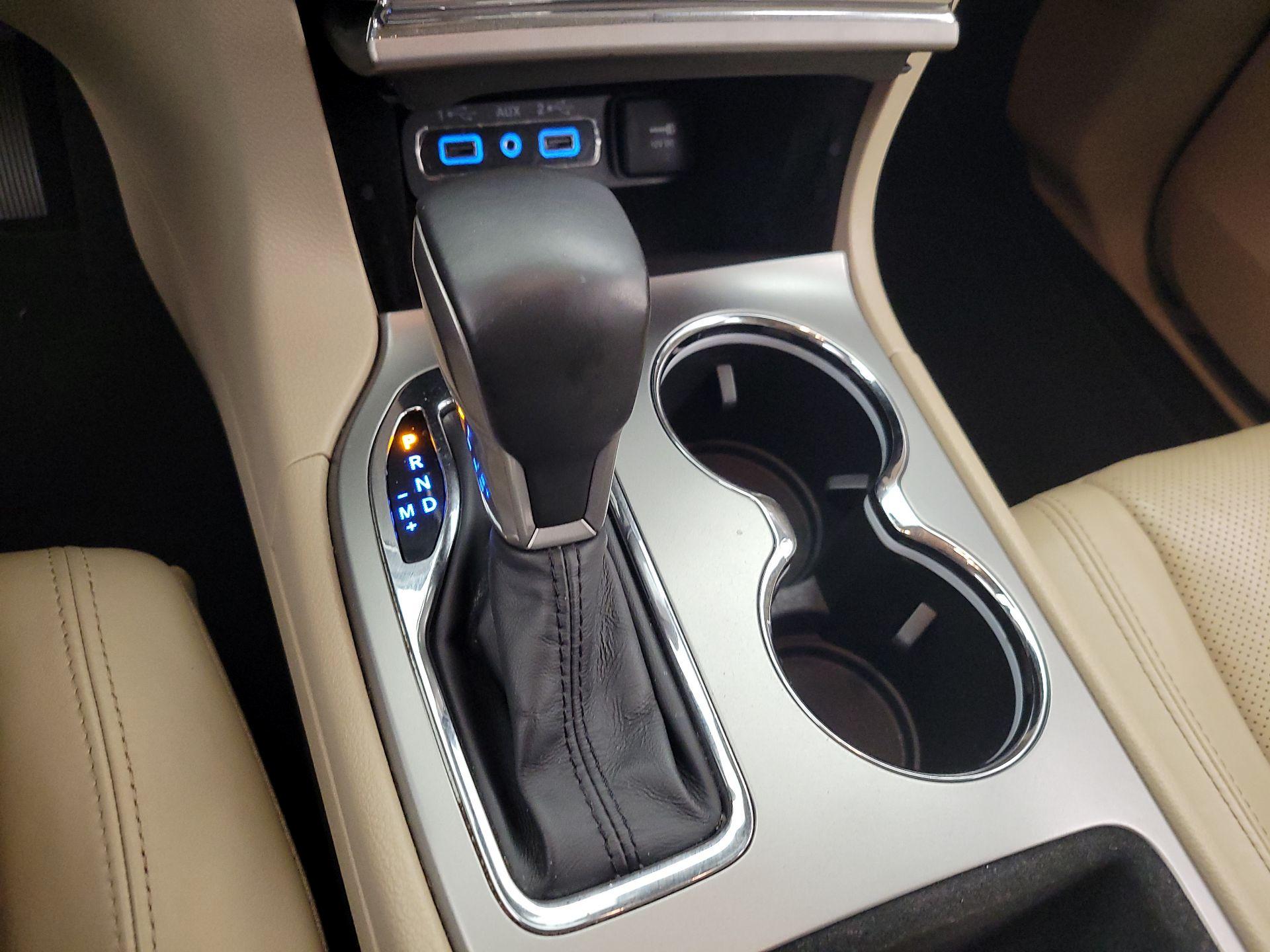 Thumbnail: 2020 Jeep Grand Cherokee - 17