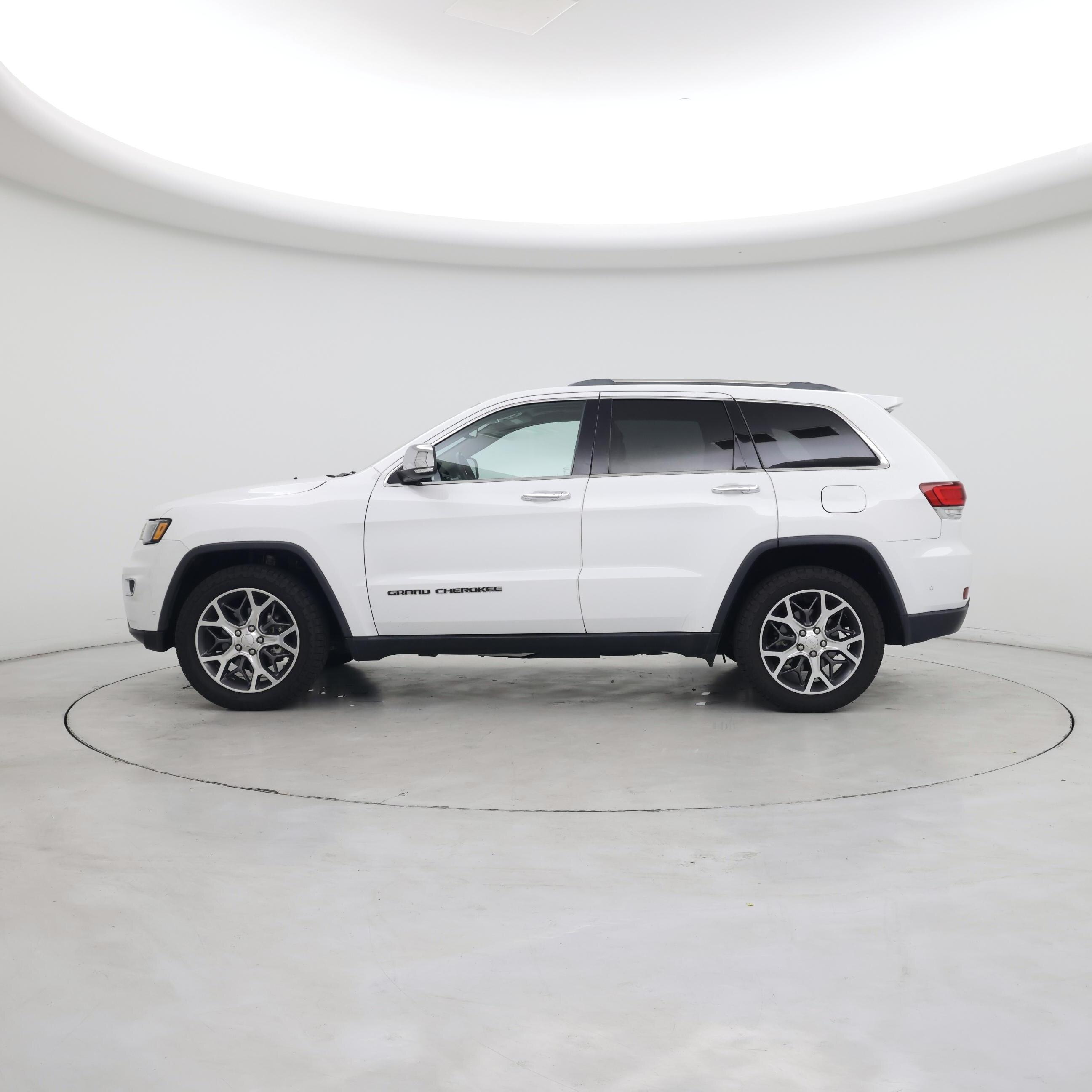 Thumbnail: 2020 Jeep Grand Cherokee - 3