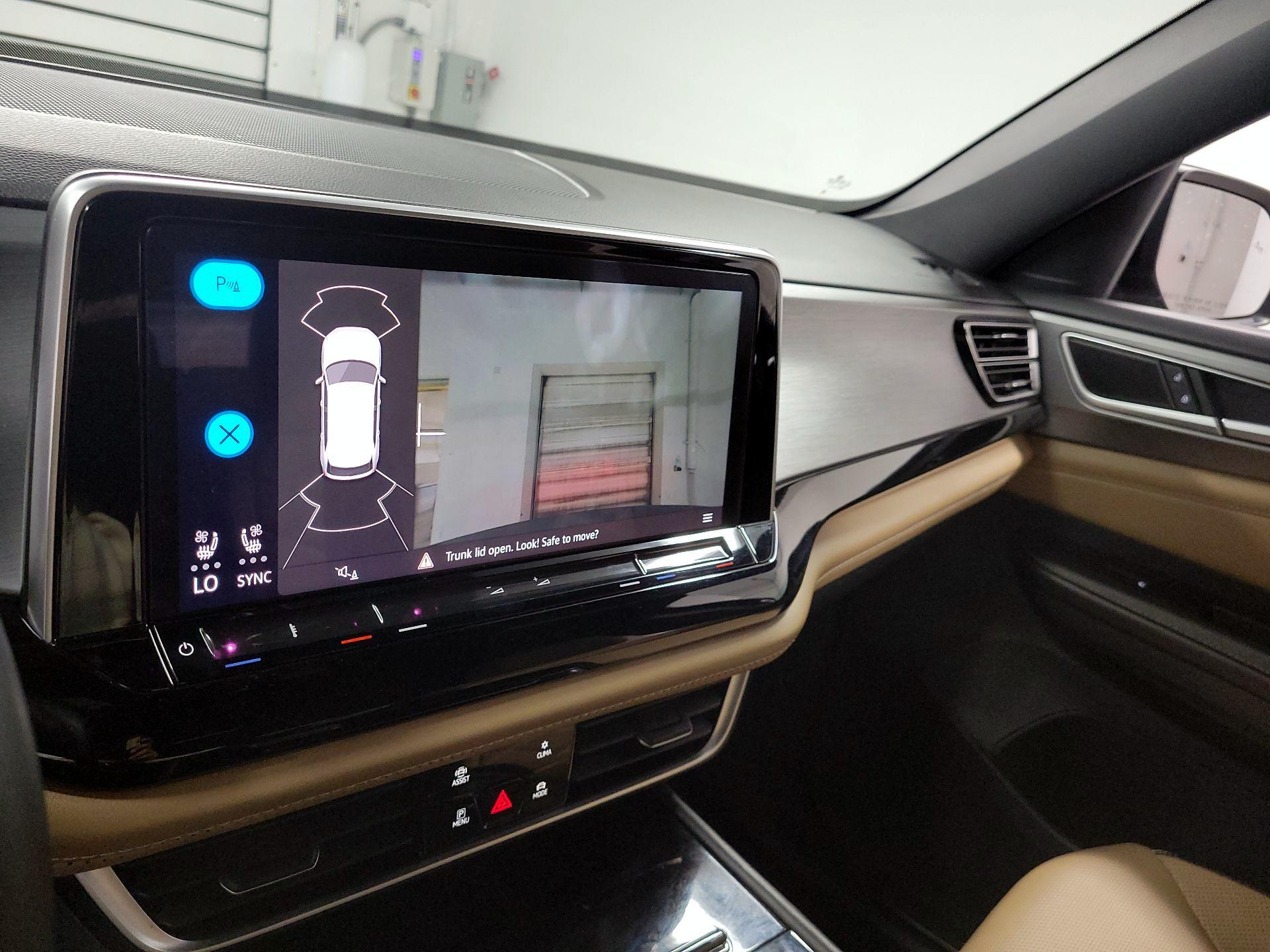 Thumbnail: 2024 Volkswagen Atlas - 14