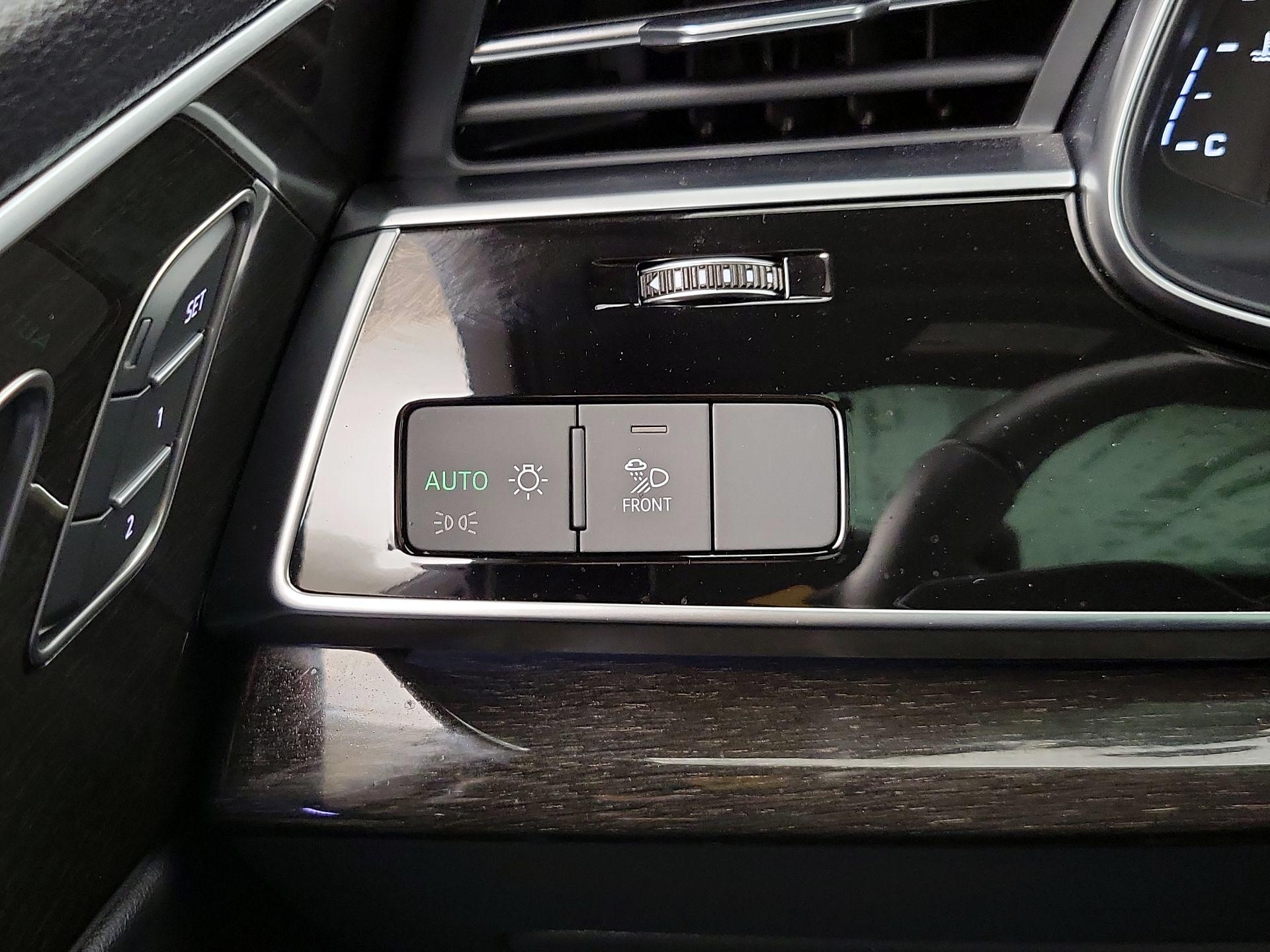 Thumbnail: 2025 Audi Q7 - 13