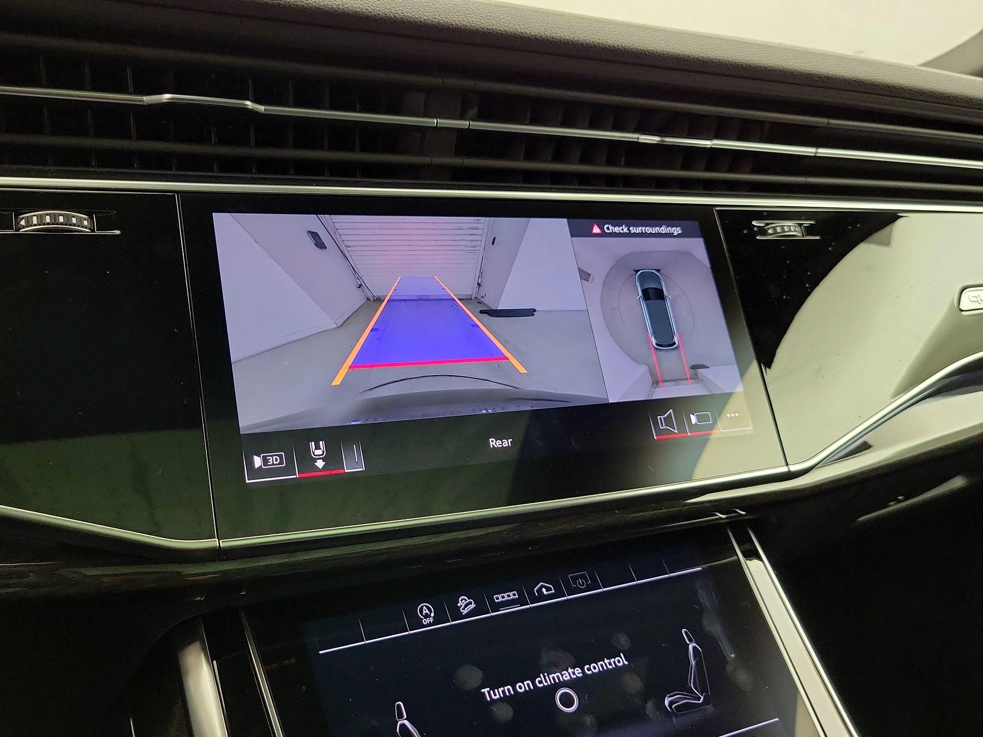 Thumbnail: 2025 Audi Q7 - 15