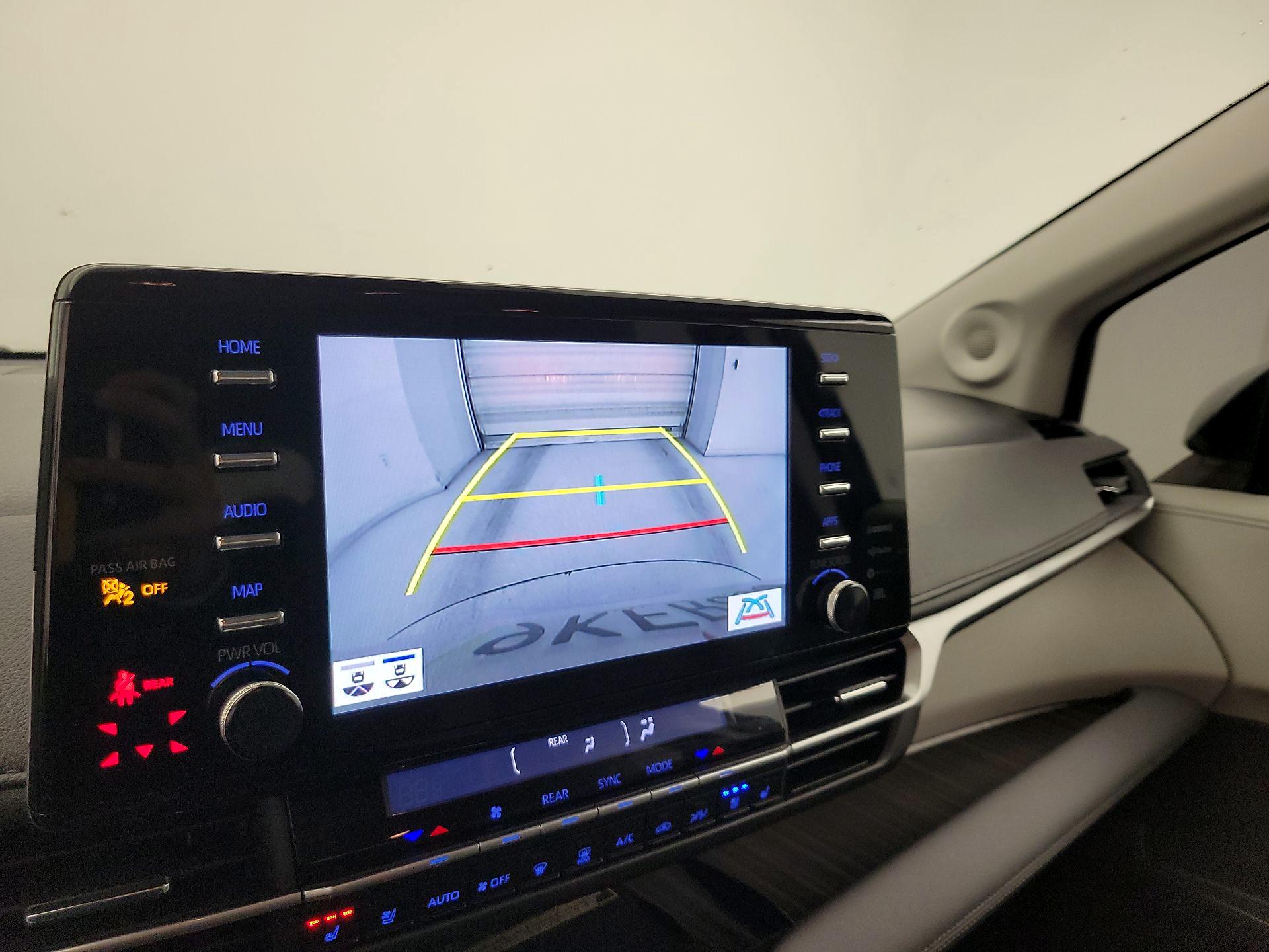 Thumbnail: 2024 Toyota Sienna - 14