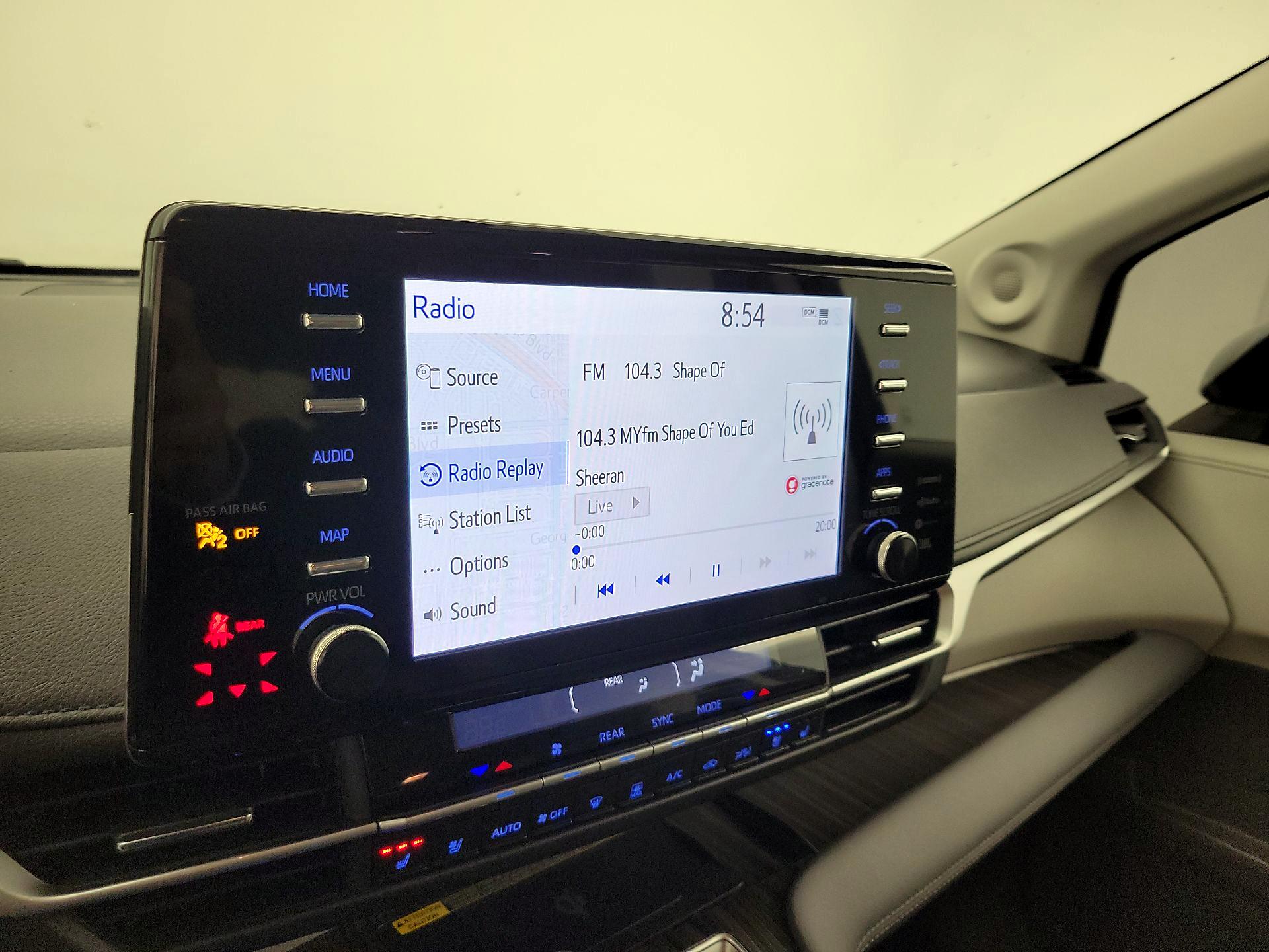 Thumbnail: 2024 Toyota Sienna - 15