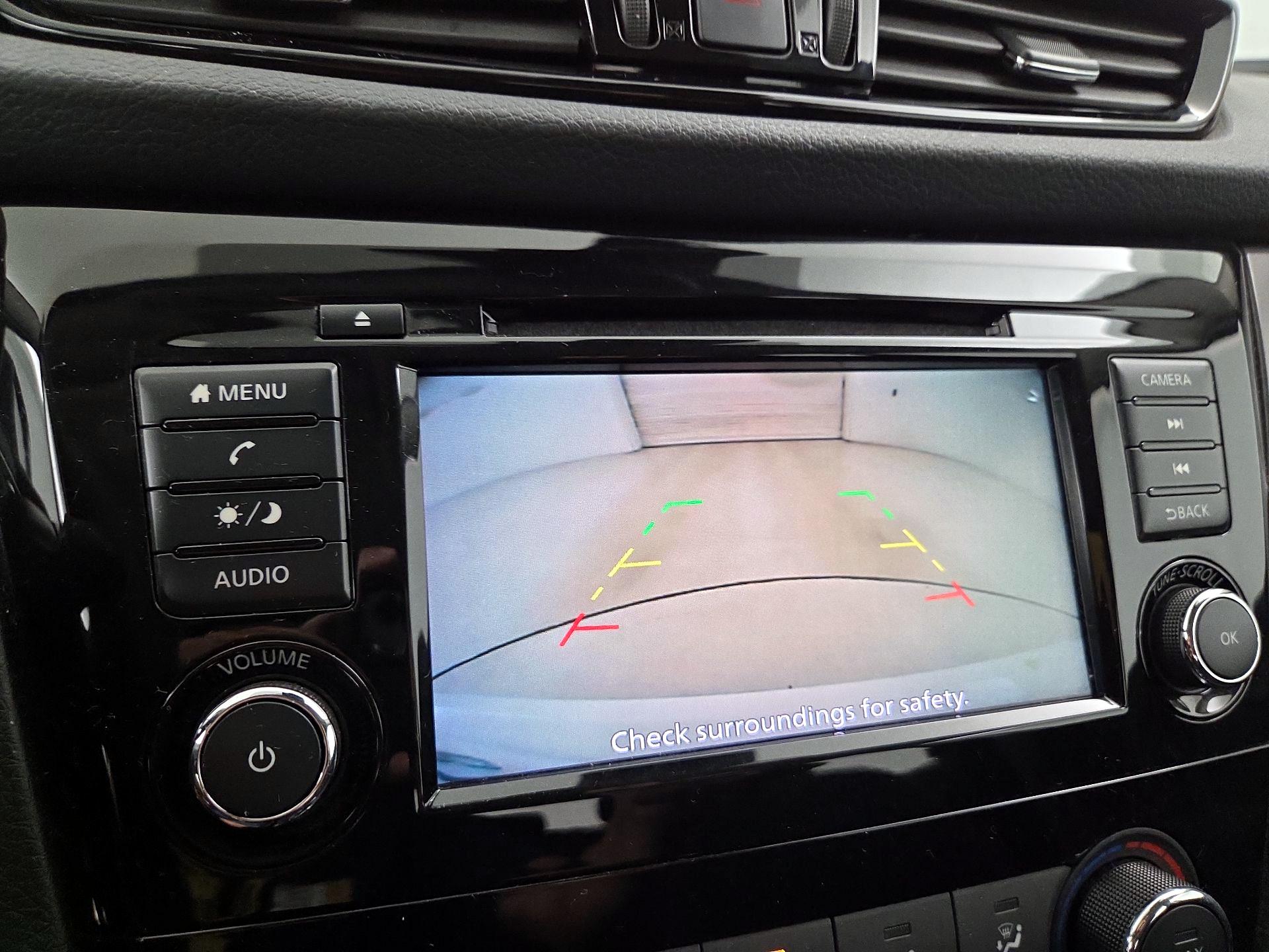 Thumbnail: 2021 Nissan Rogue Sport - 14