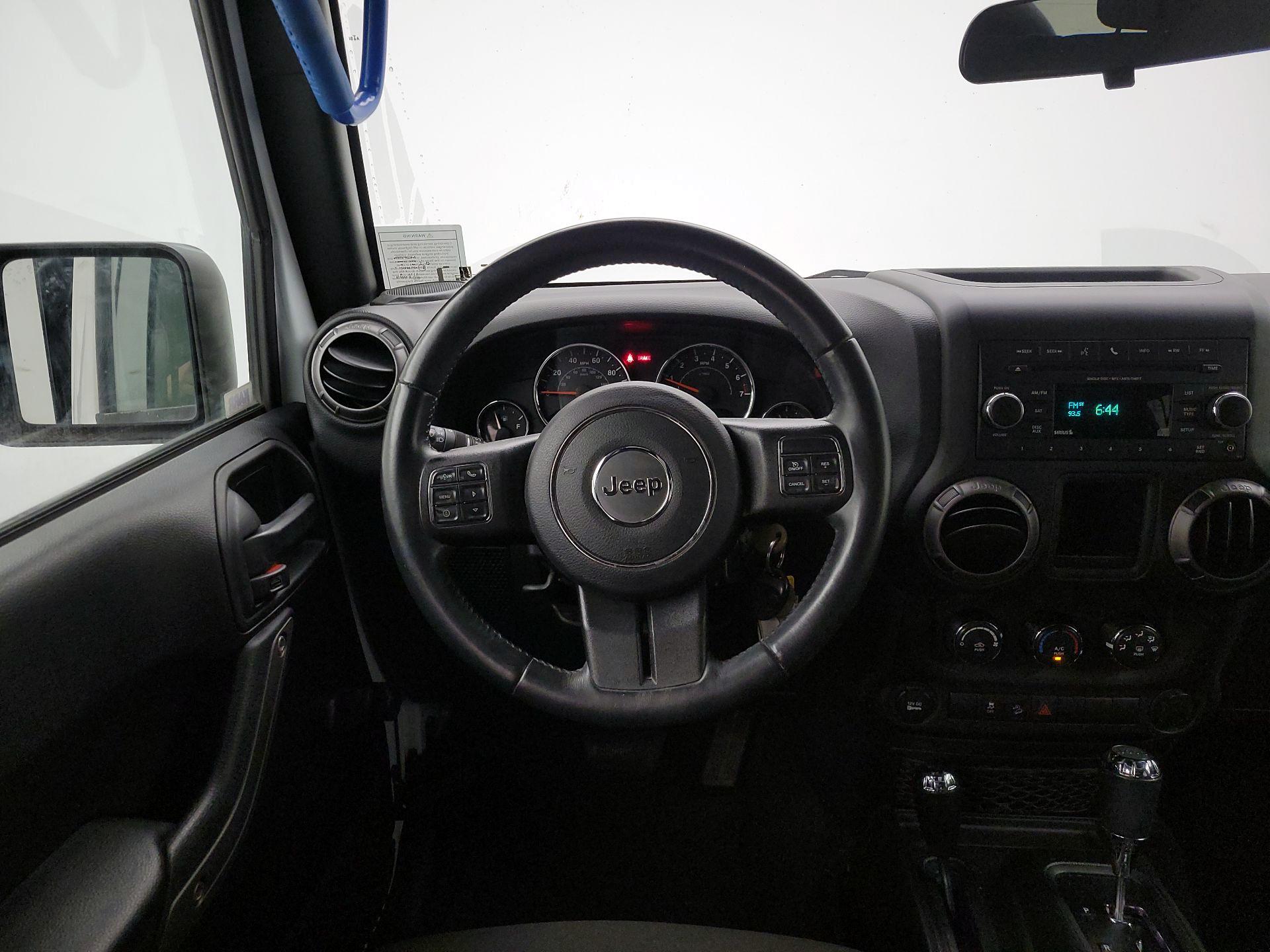 Thumbnail: 2018 Jeep Wrangler - 10