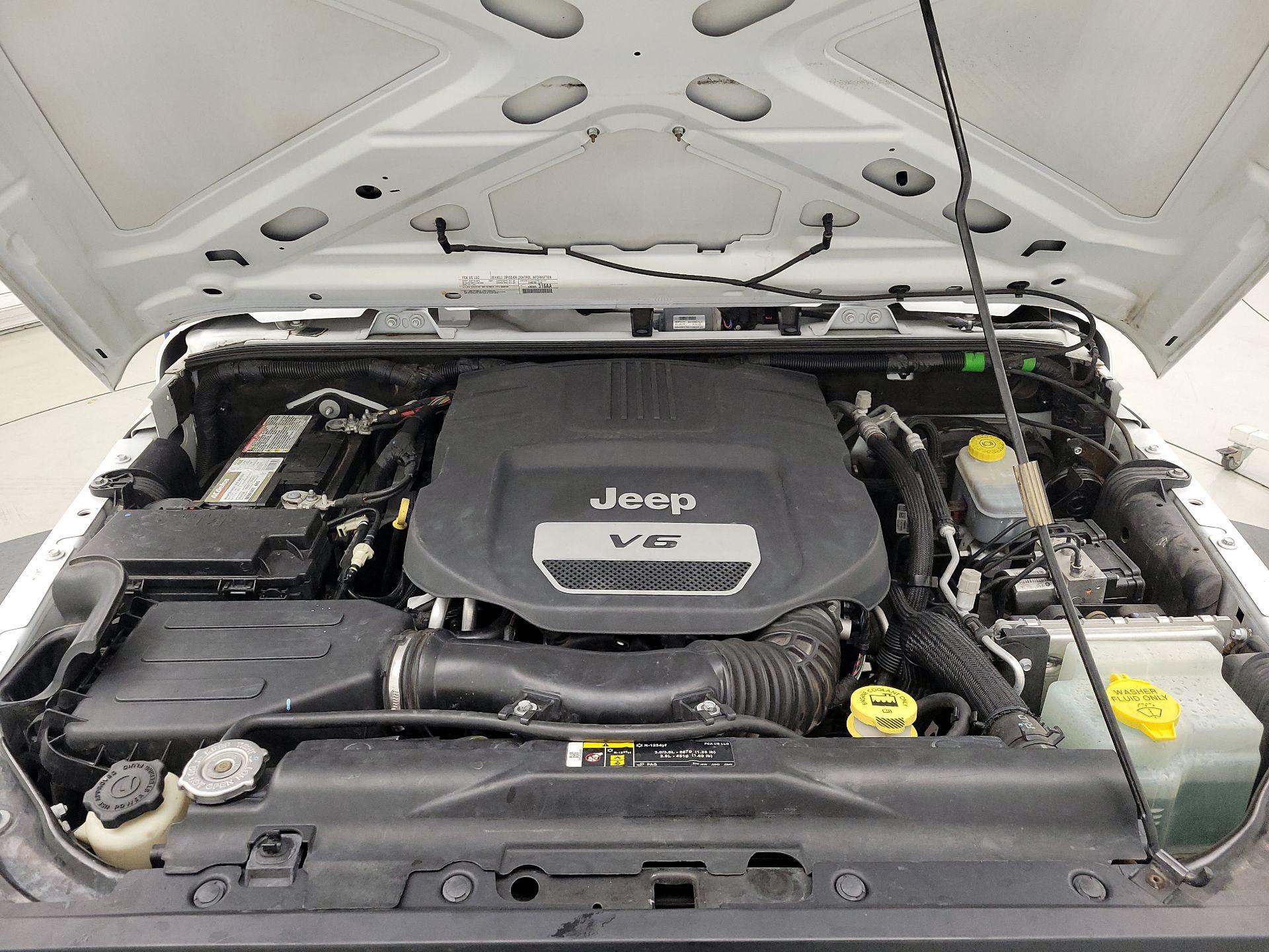 Thumbnail: 2018 Jeep Wrangler - 19