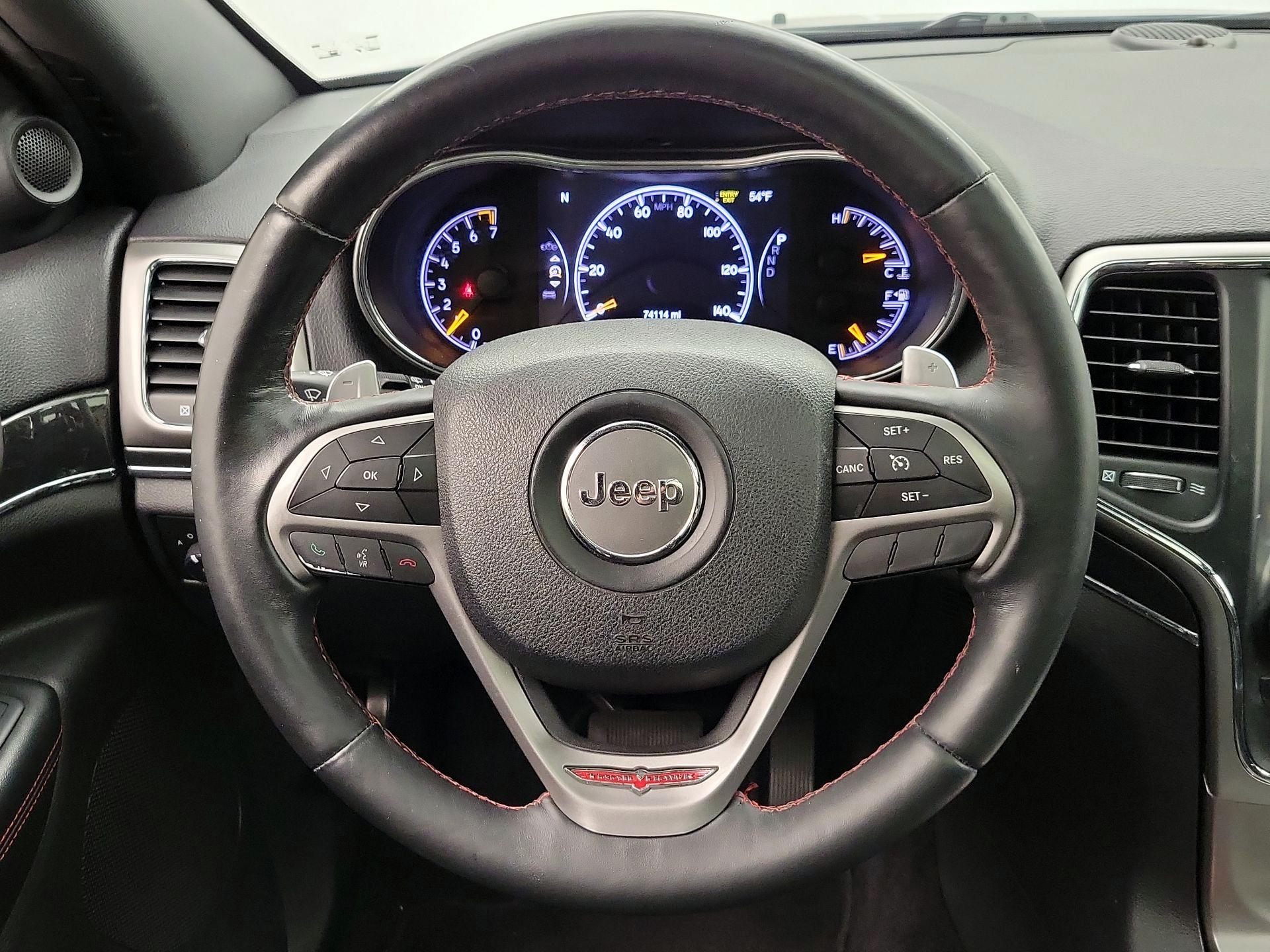 Thumbnail: 2017 Jeep Grand Cherokee - 10