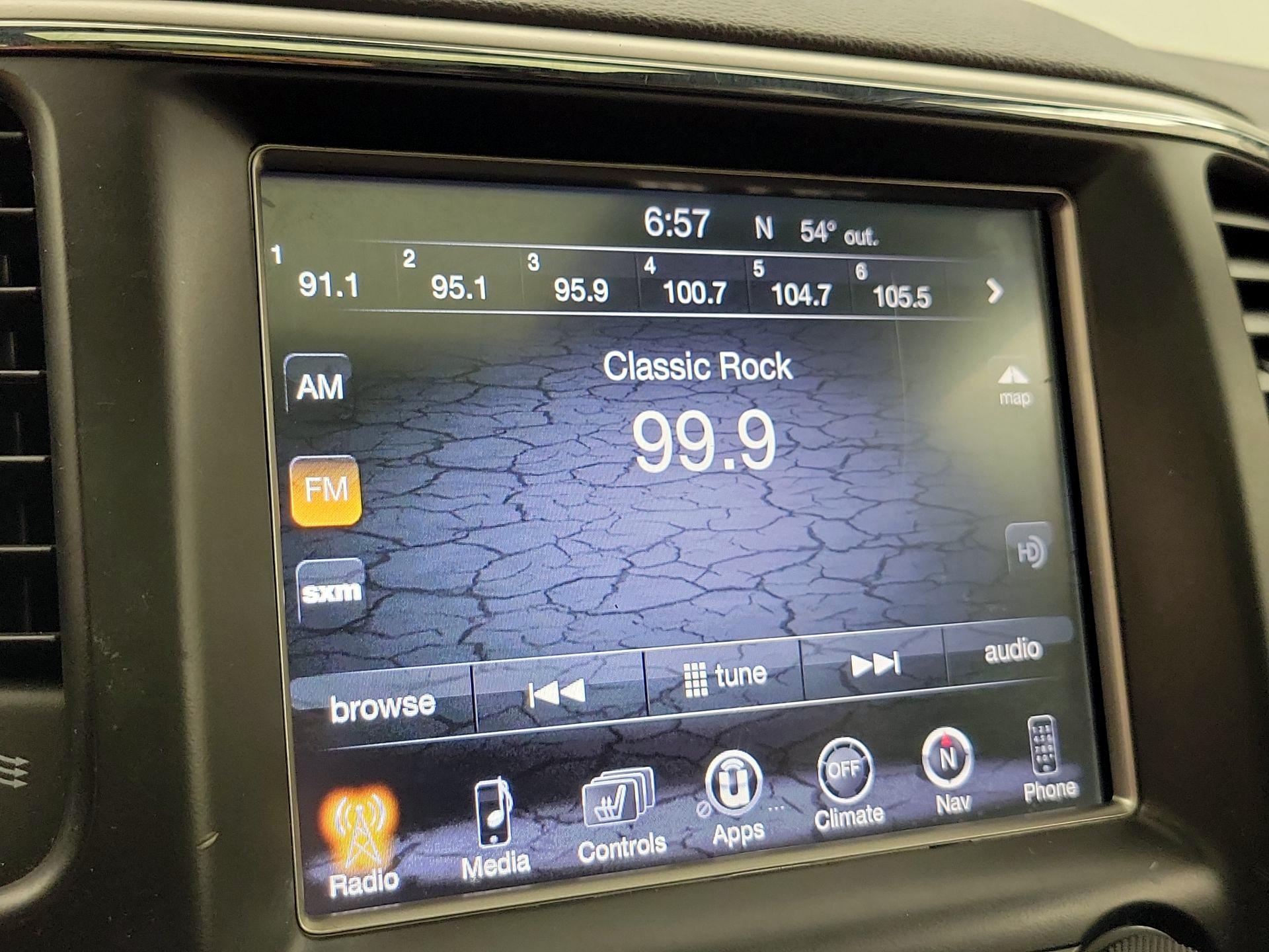 Thumbnail: 2017 Jeep Grand Cherokee - 16