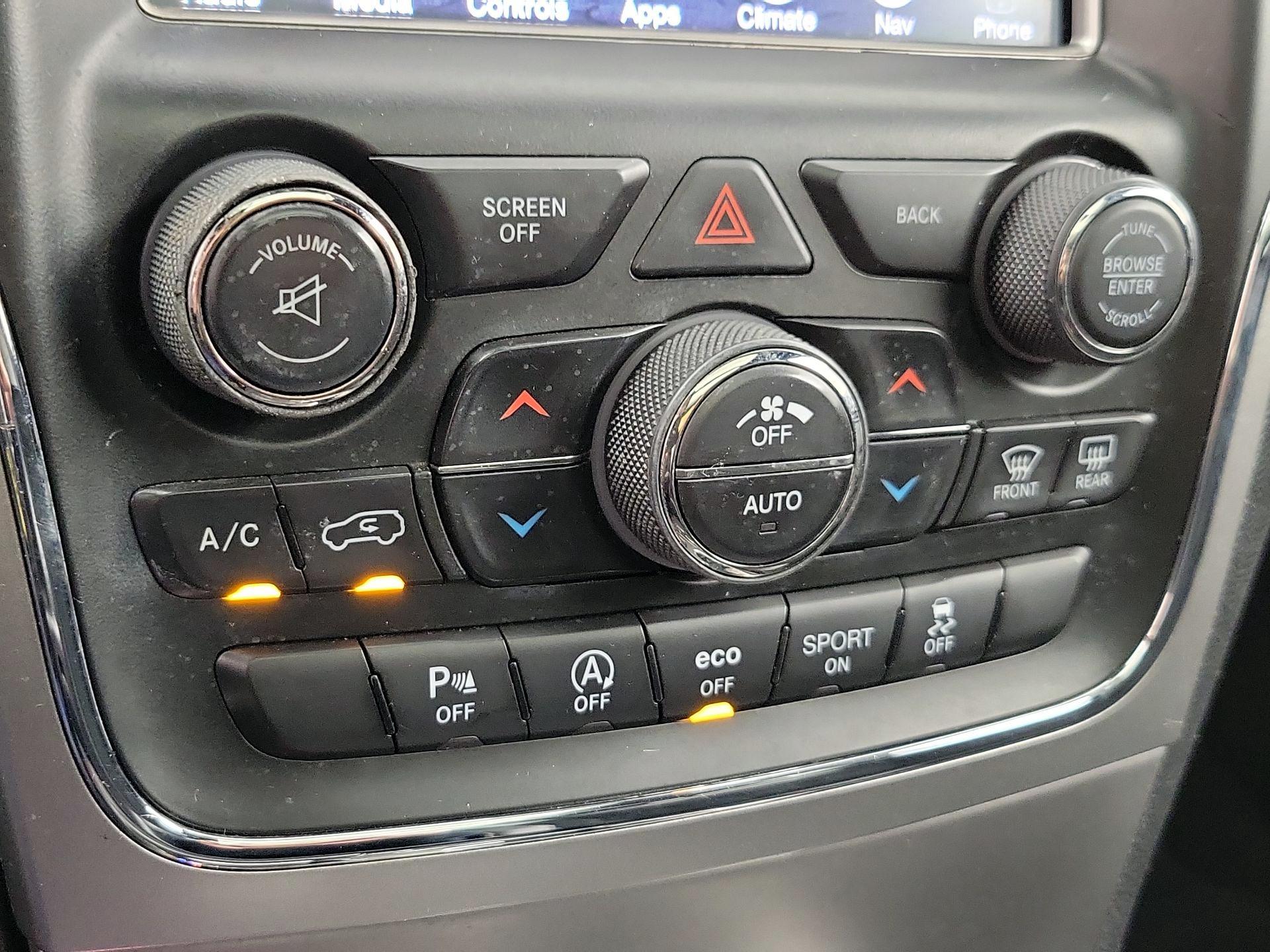 Thumbnail: 2017 Jeep Grand Cherokee - 17