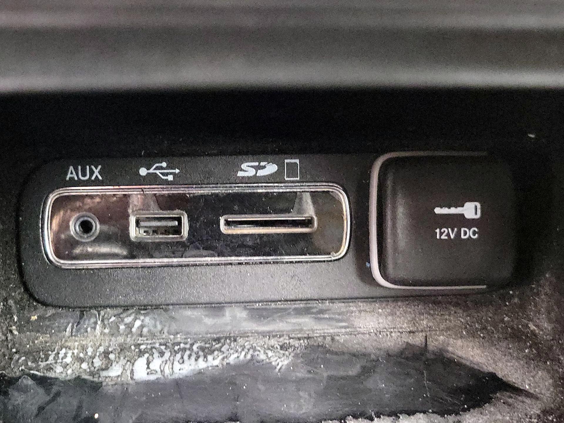 Thumbnail: 2017 Jeep Grand Cherokee - 19