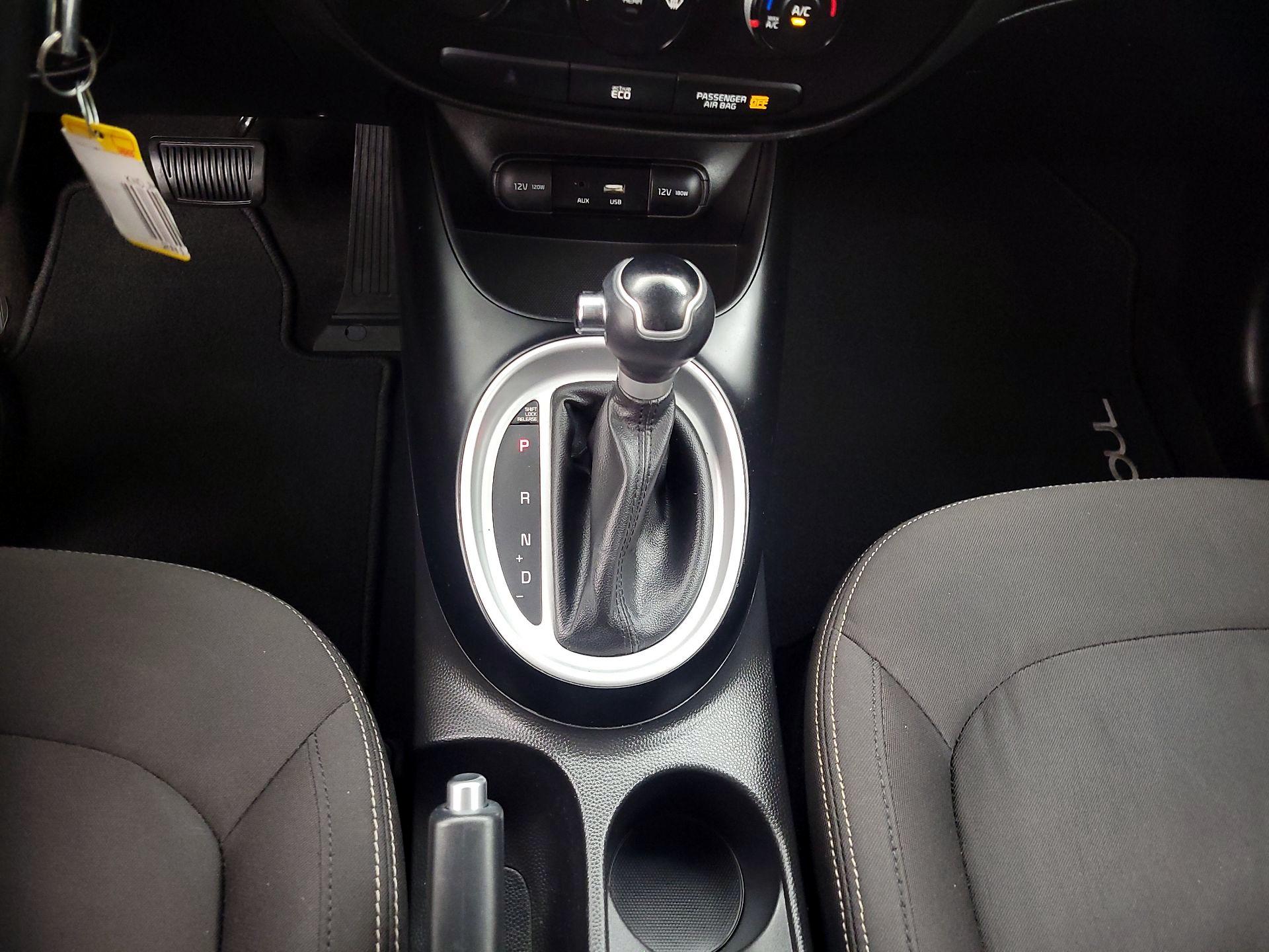 Thumbnail: 2016 Kia Soul - 16