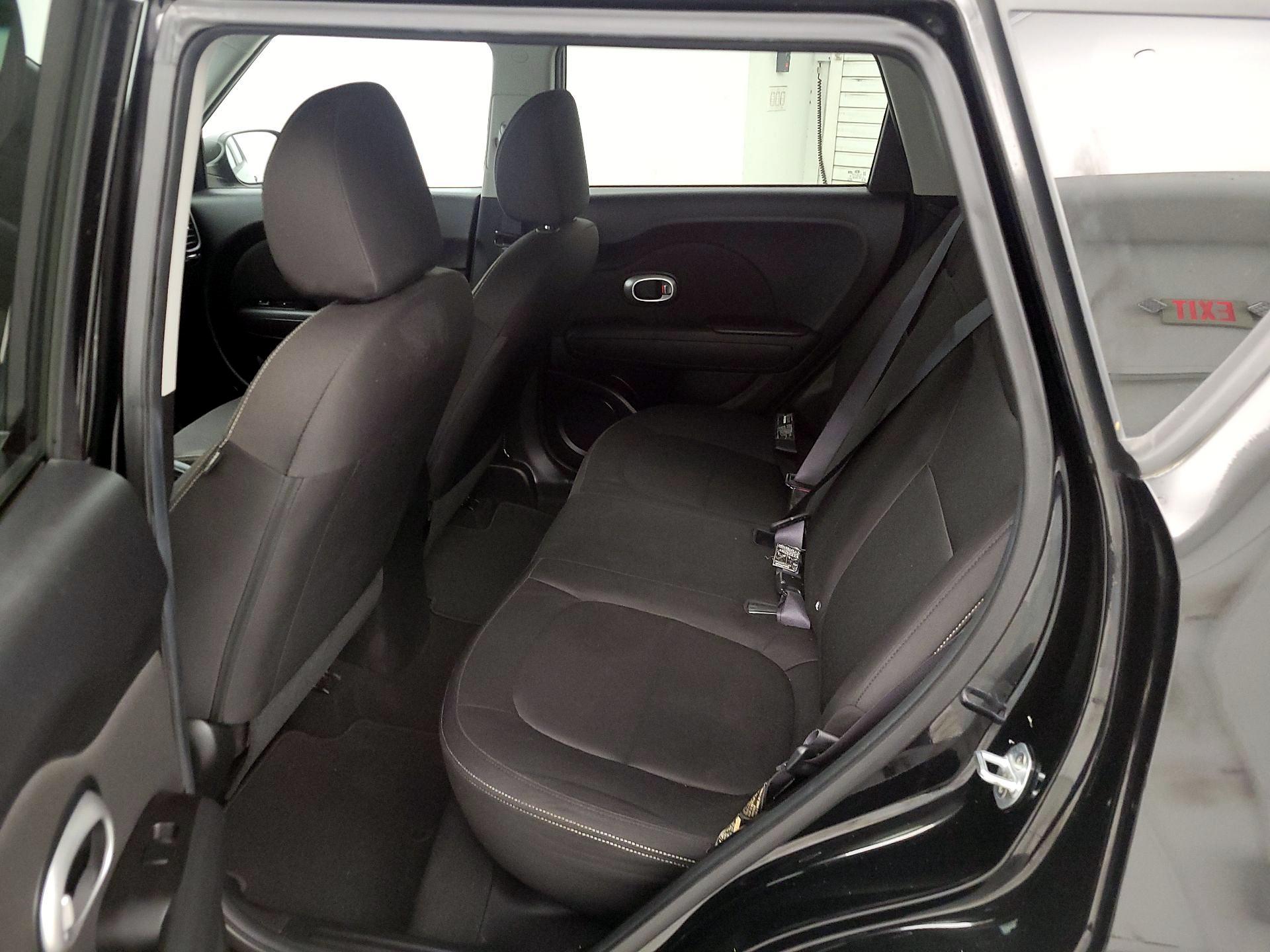 Thumbnail: 2016 Kia Soul - 18