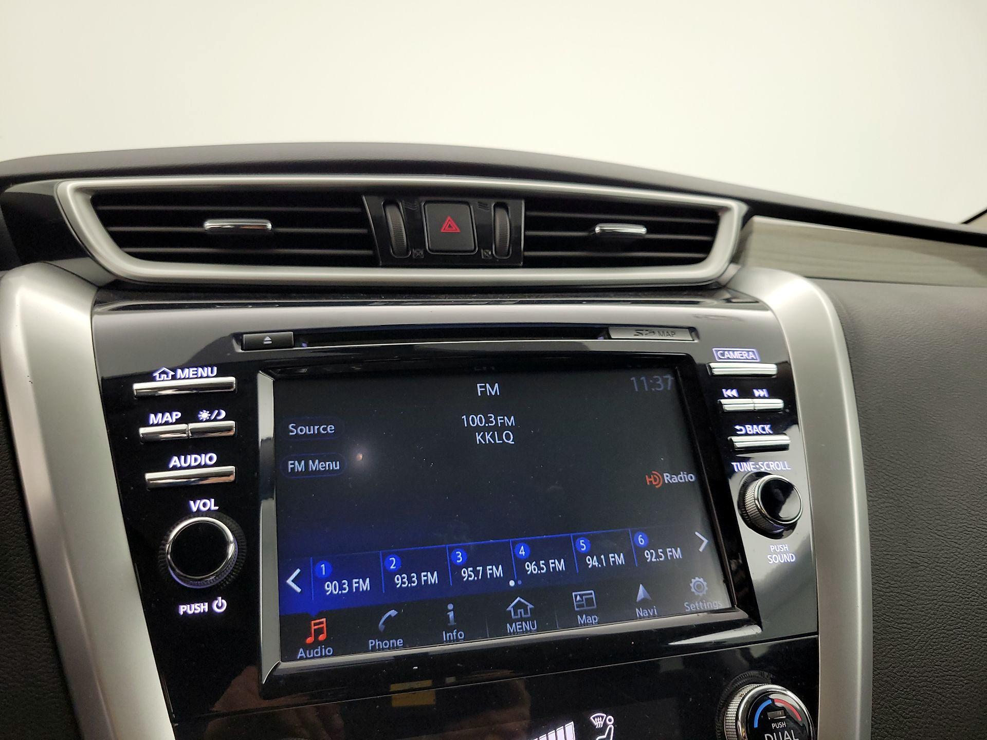 Thumbnail: 2015 Nissan Murano - 16