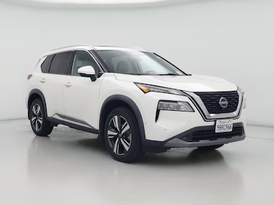 White 2022 Nissan Rogue SL