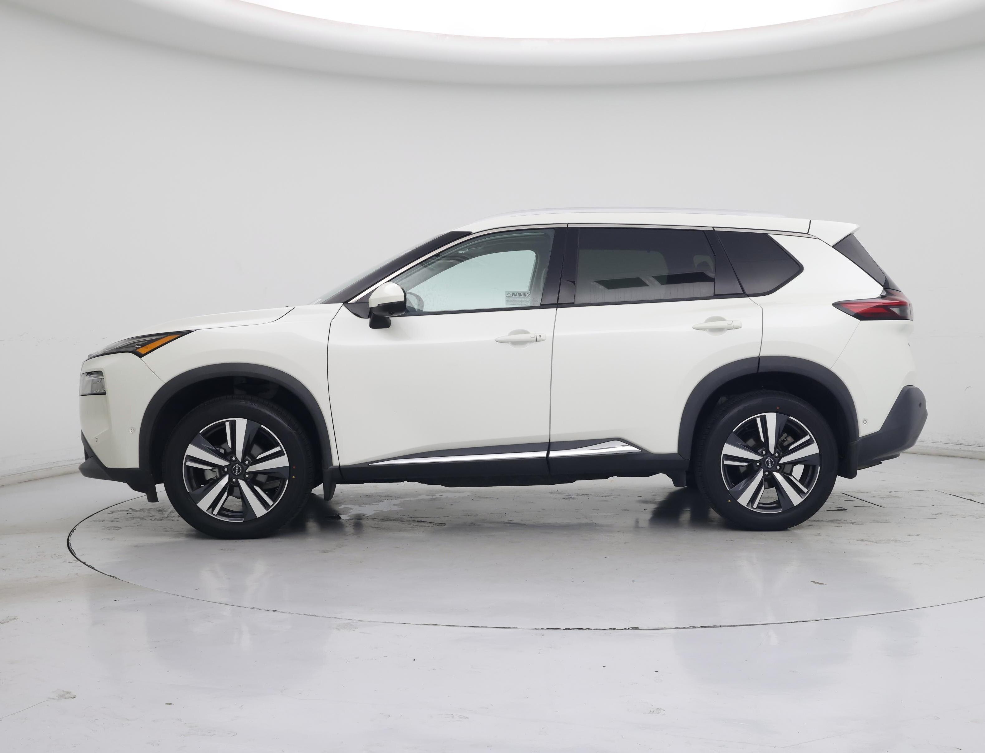 Thumbnail: 2022 Nissan Rogue - 3