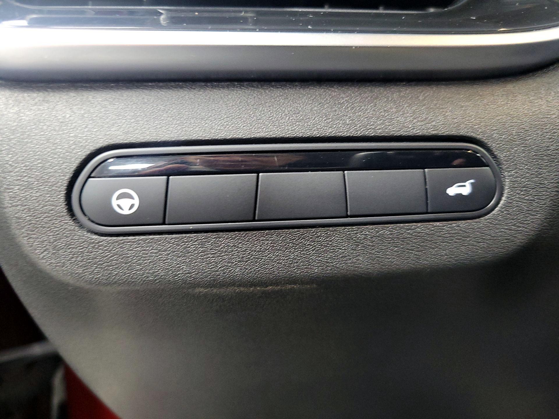 Thumbnail: 2024 INFINITI QX60 - 13