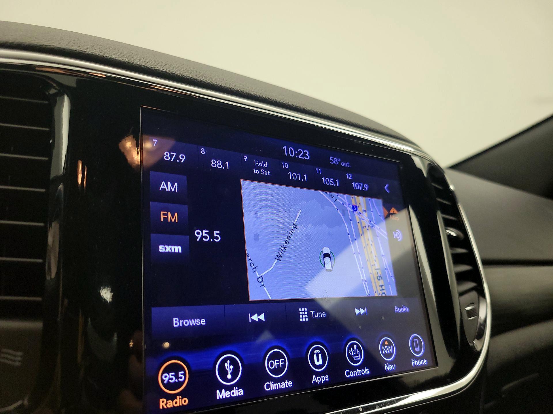 Thumbnail: 2019 Jeep Grand Cherokee - 14