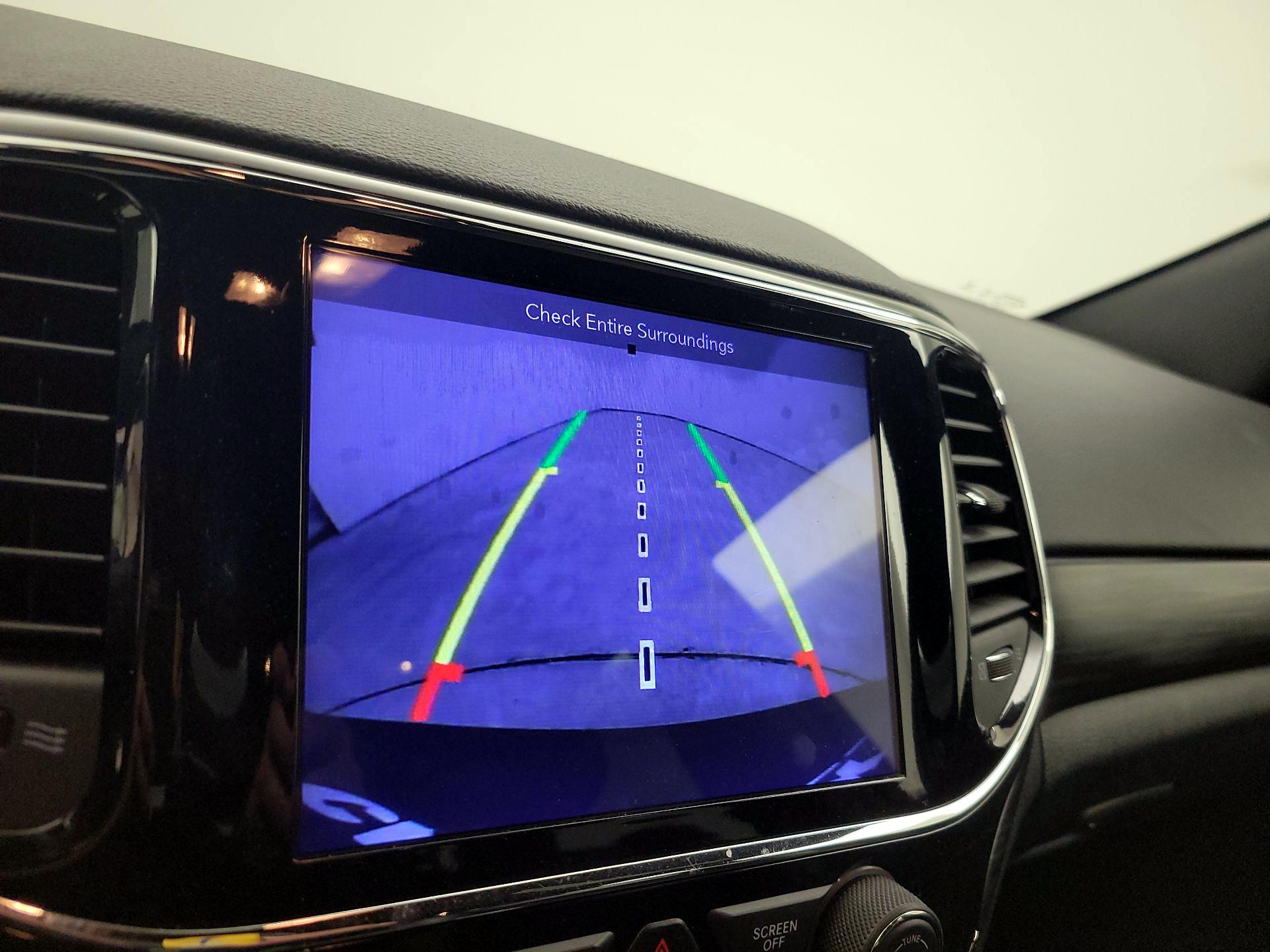 Thumbnail: 2019 Jeep Grand Cherokee - 15