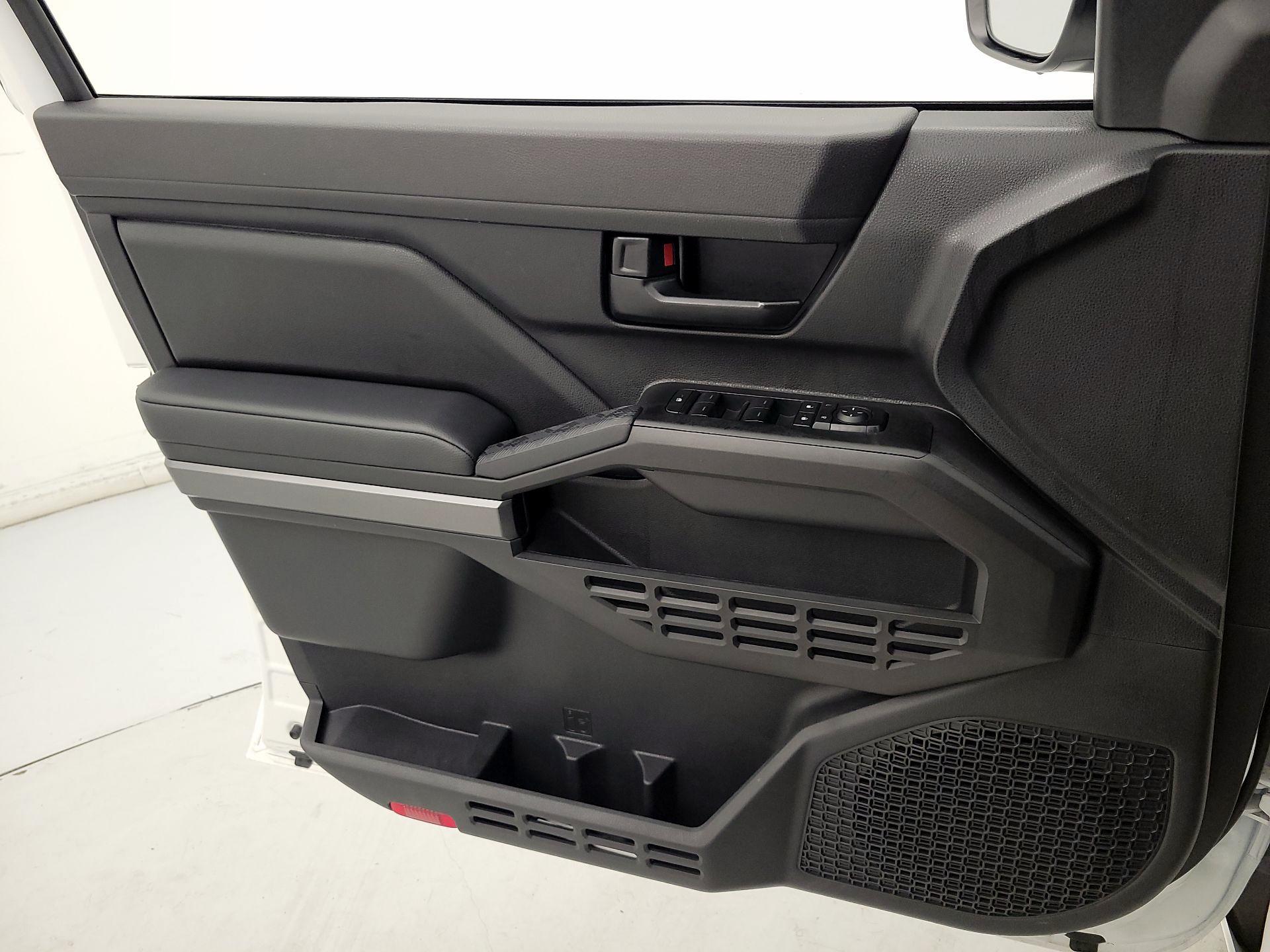 Thumbnail: 2025 Toyota Tacoma - 12