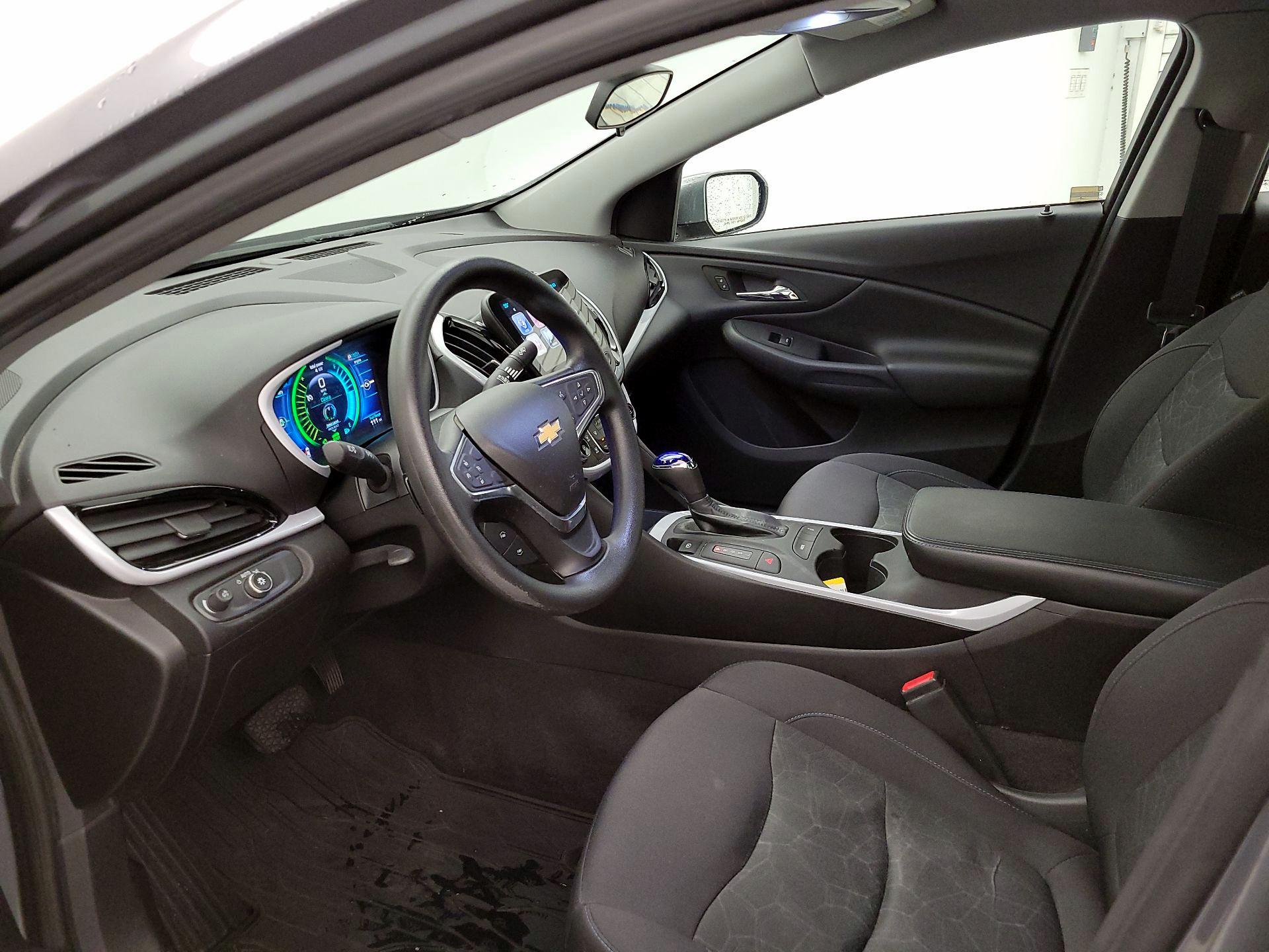 Thumbnail: 2018 Chevrolet Volt - 11