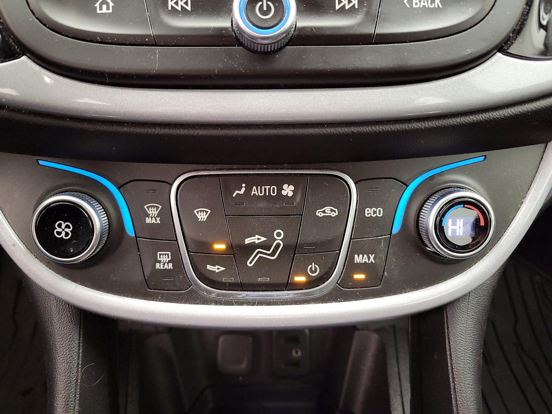 Thumbnail: 2018 Chevrolet Volt - 17