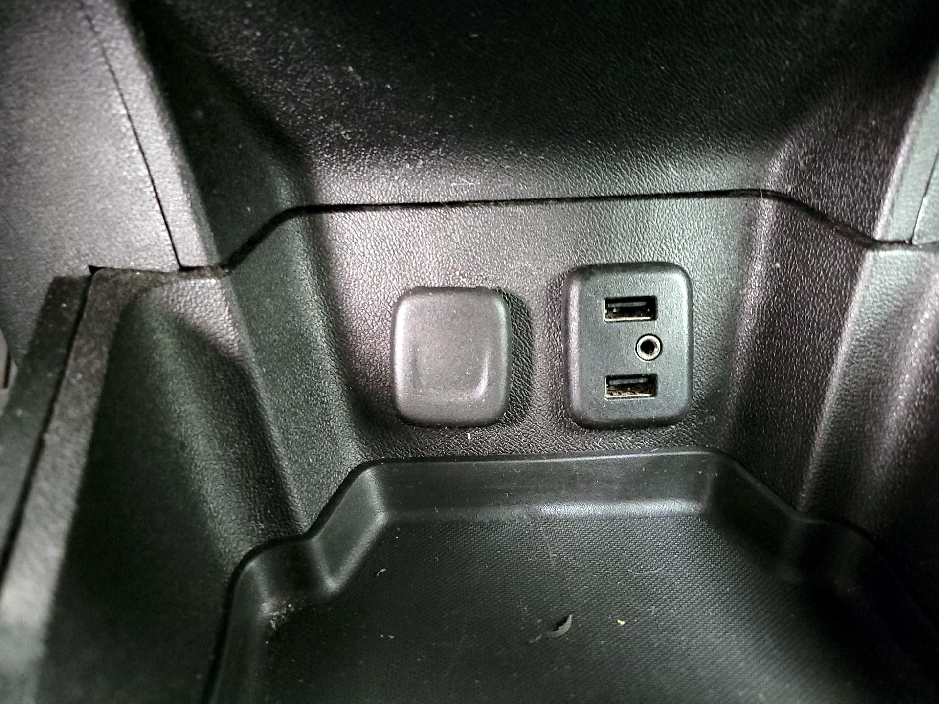 Thumbnail: 2018 Chevrolet Volt - 19