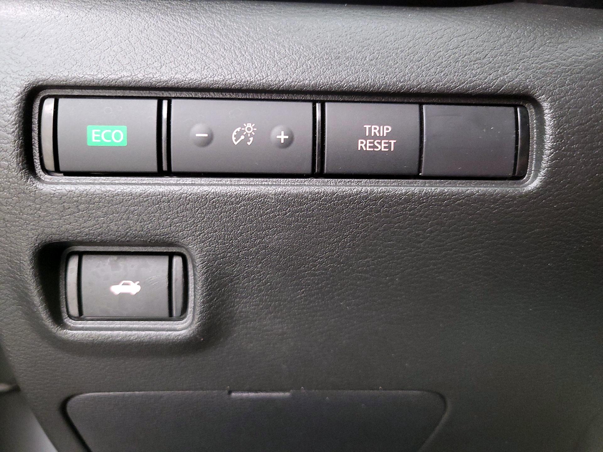 Thumbnail: 2023 Nissan Sentra - 13