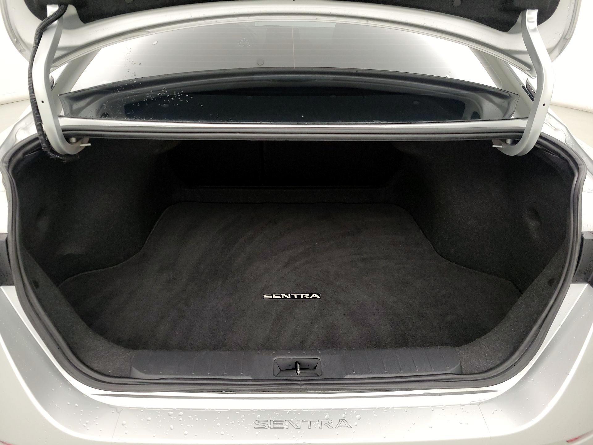 Thumbnail: 2023 Nissan Sentra - 20