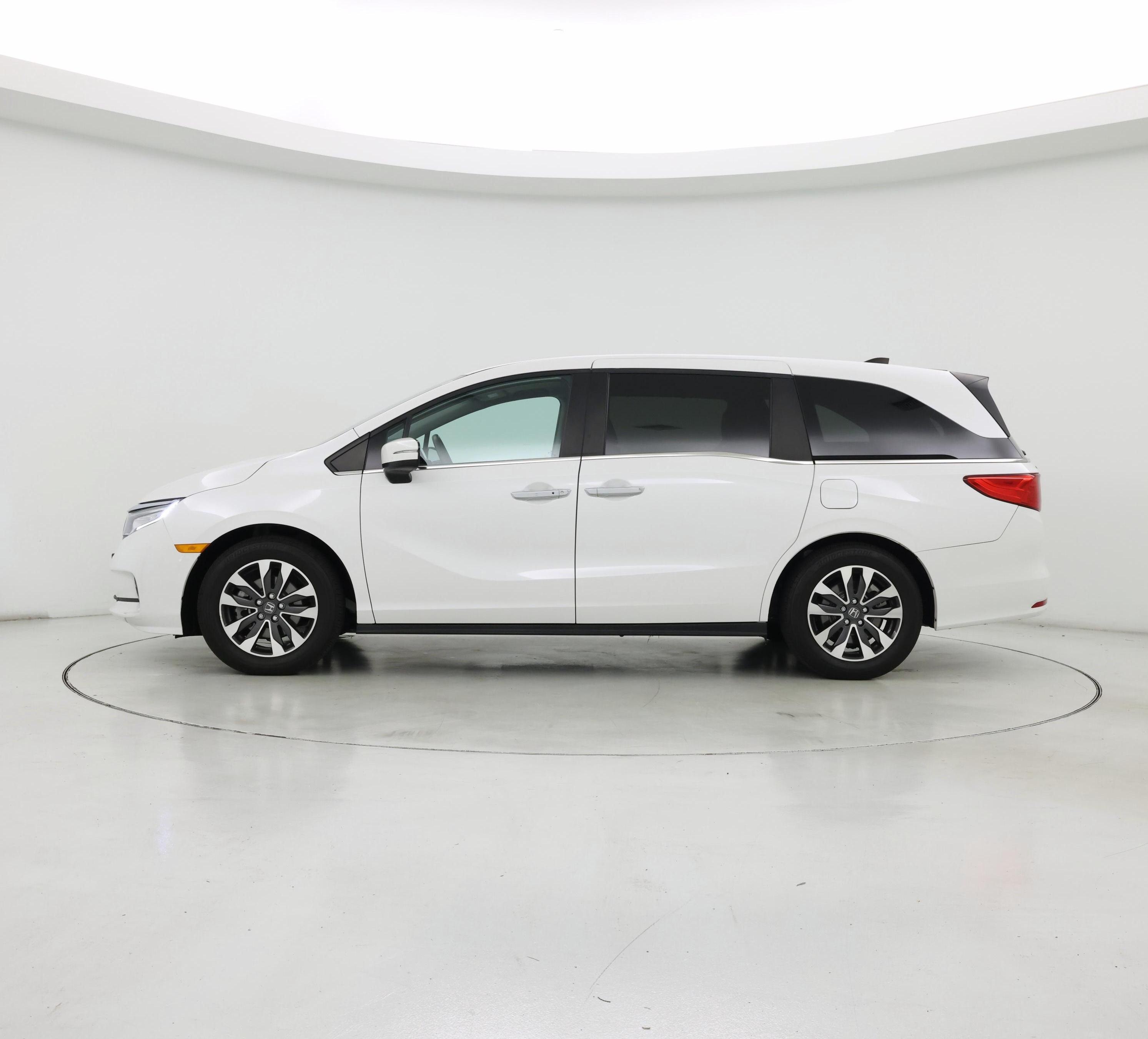 Thumbnail: 2024 Honda Odyssey - 3