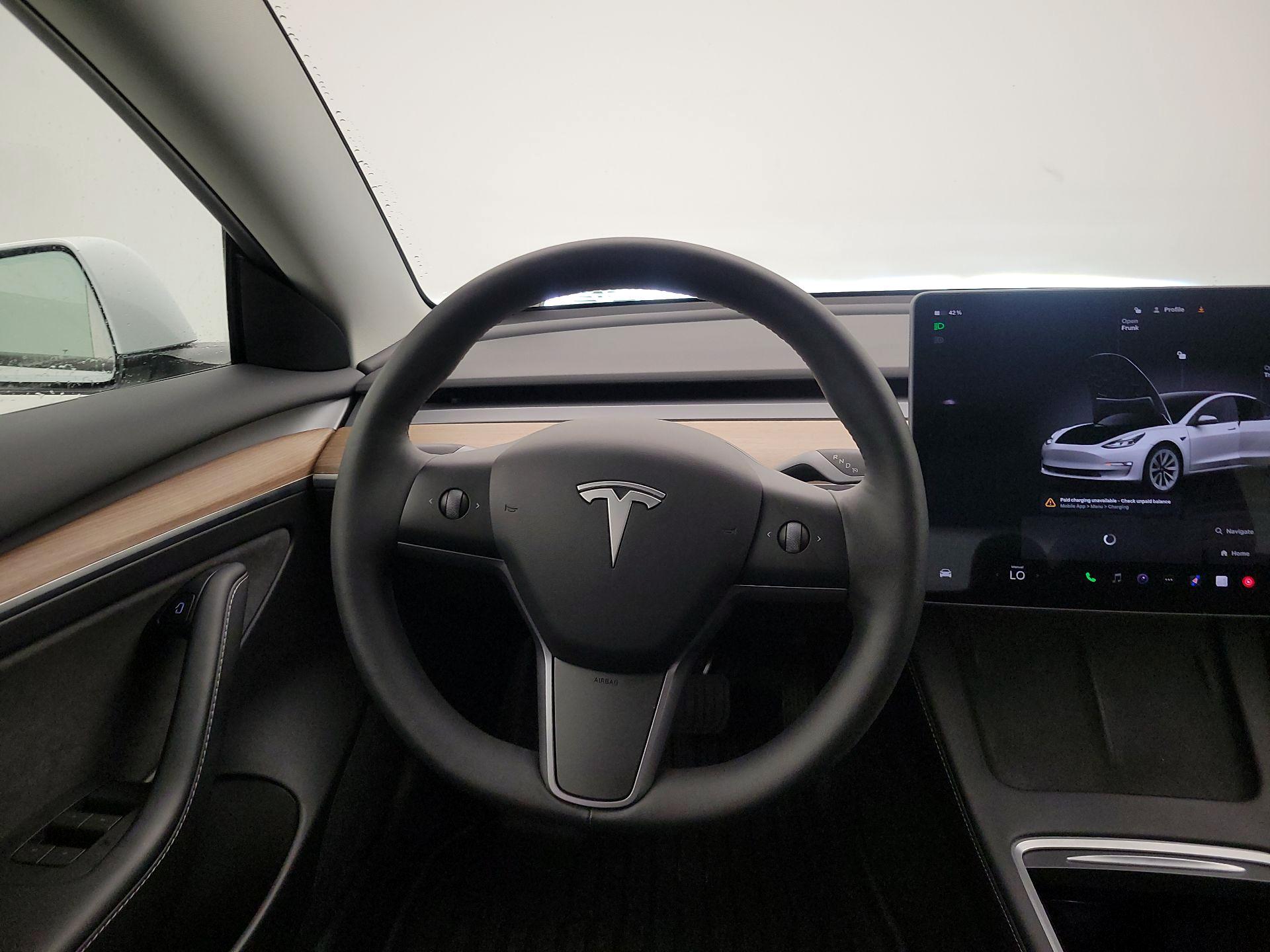Thumbnail: 2022 Tesla Model 3 - 10