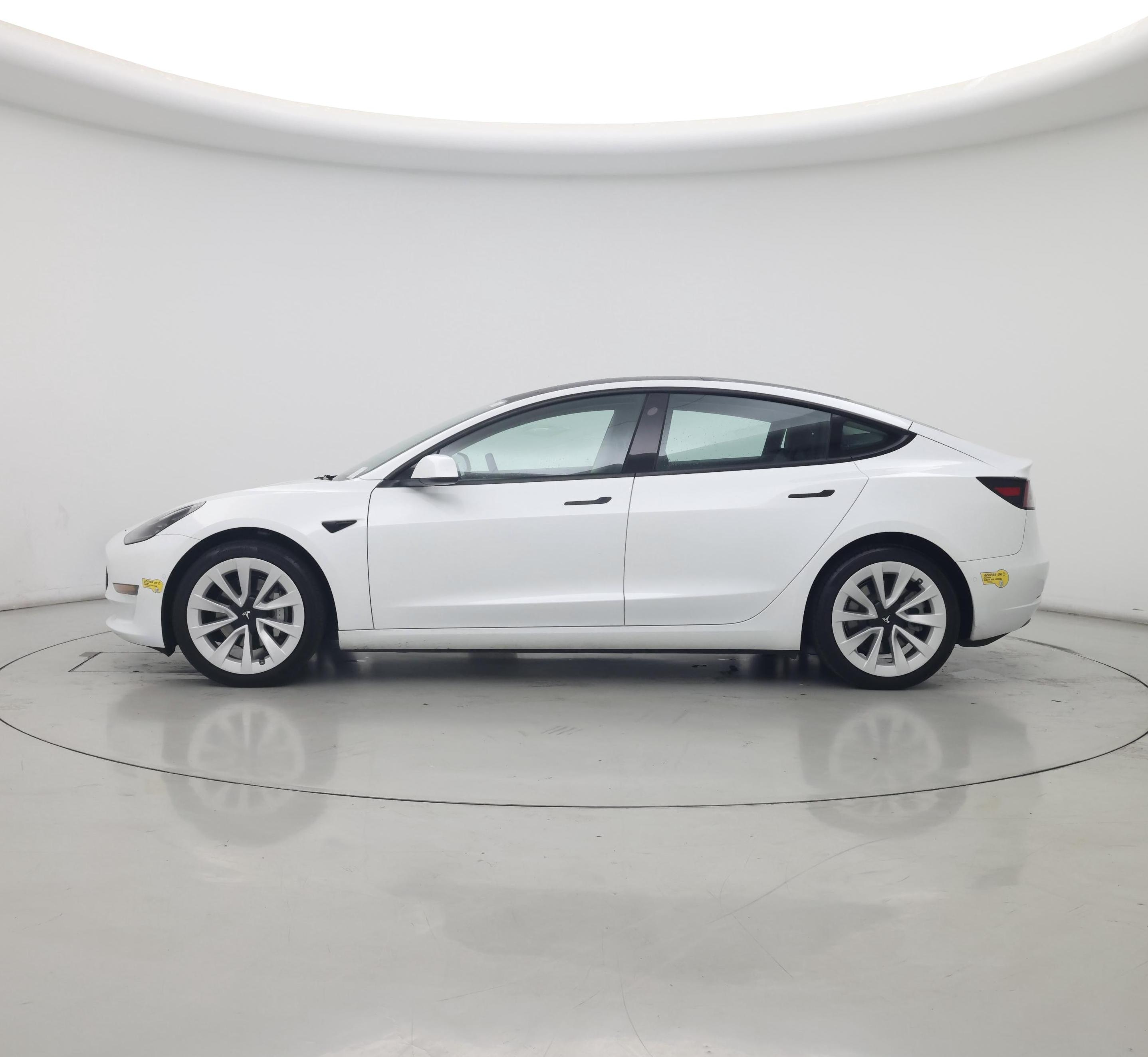 Thumbnail: 2022 Tesla Model 3 - 3