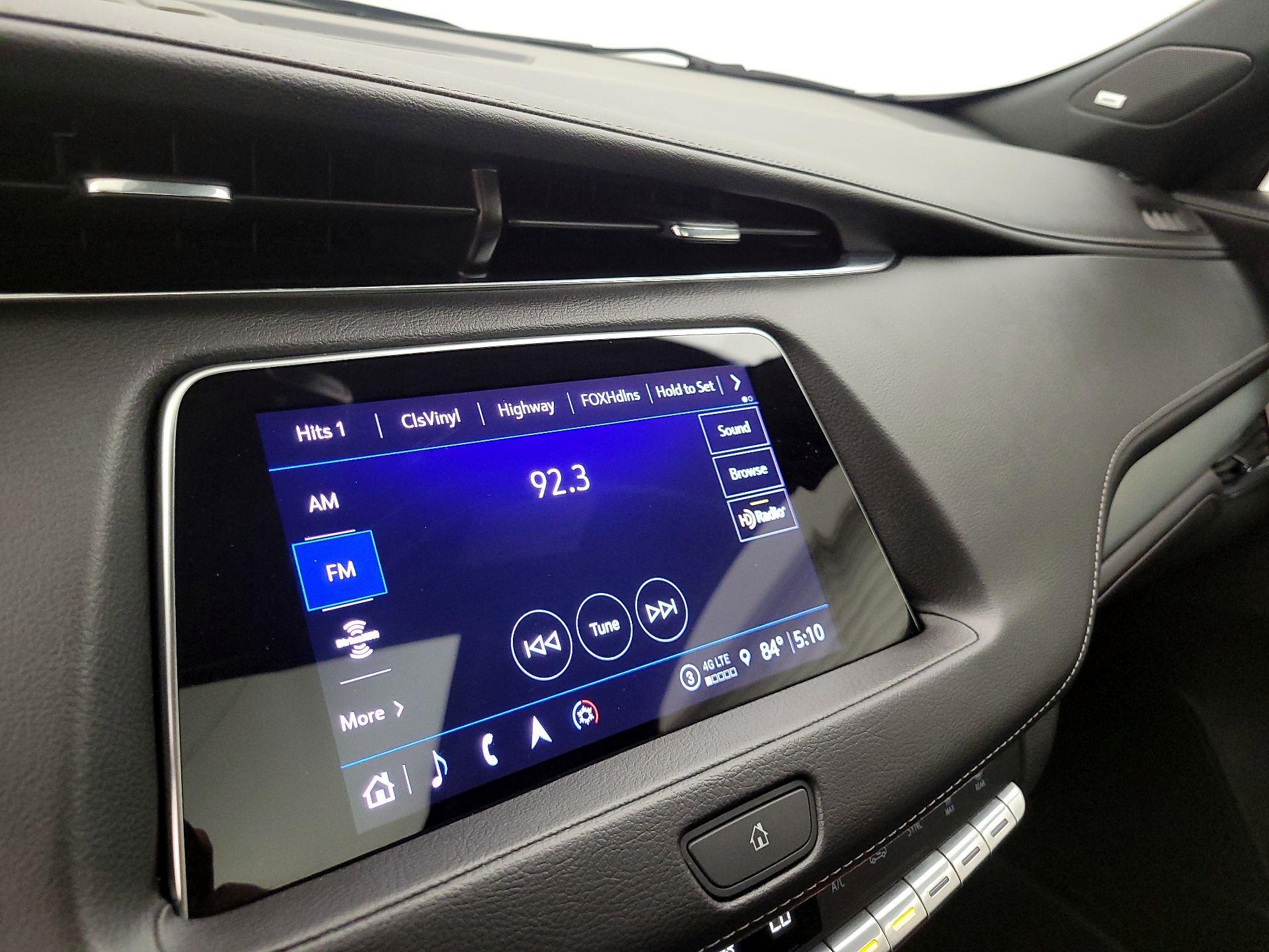 Thumbnail: 2022 Cadillac XT4 - 15