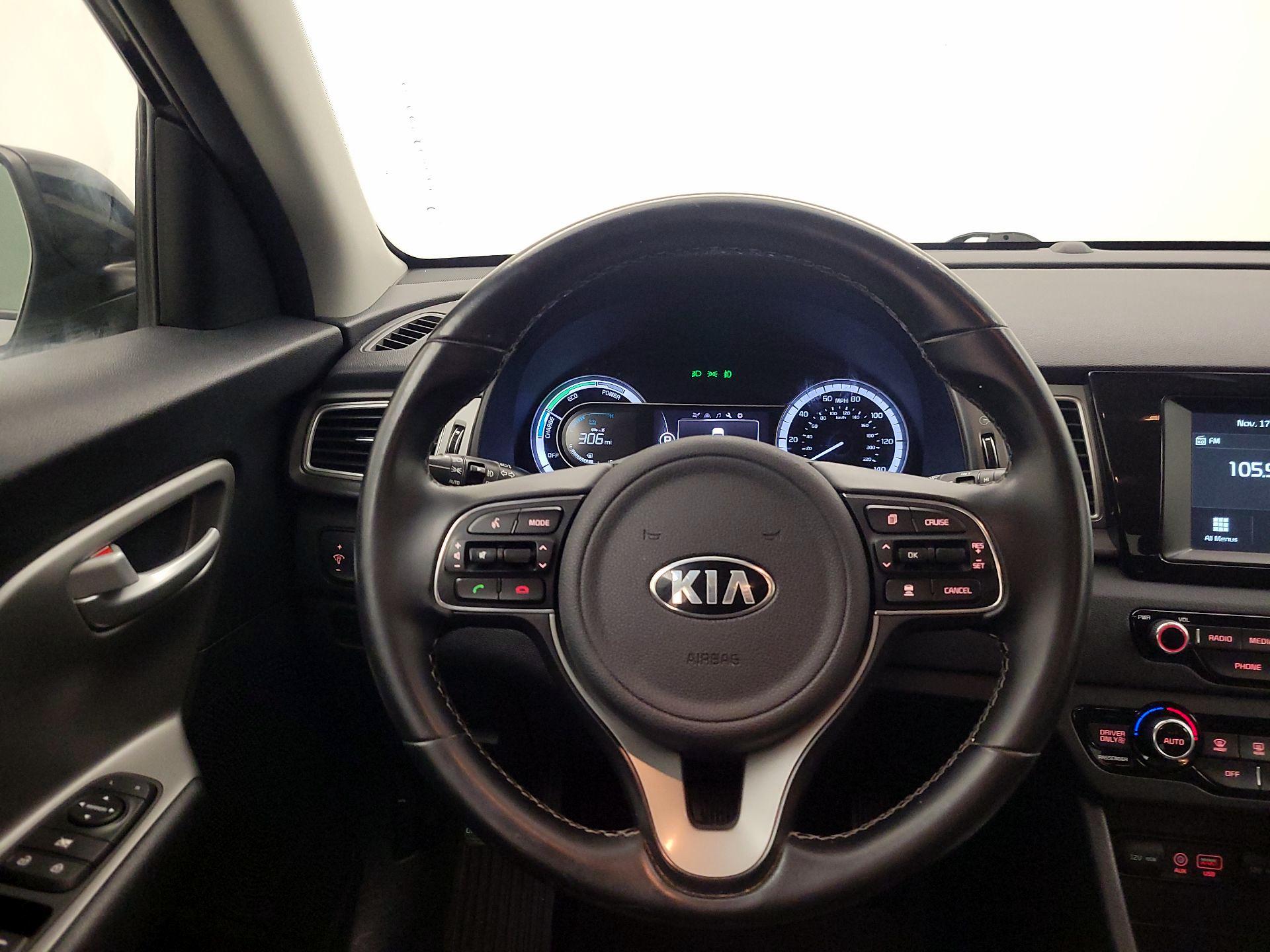 Thumbnail: 2019 Kia Niro - 10