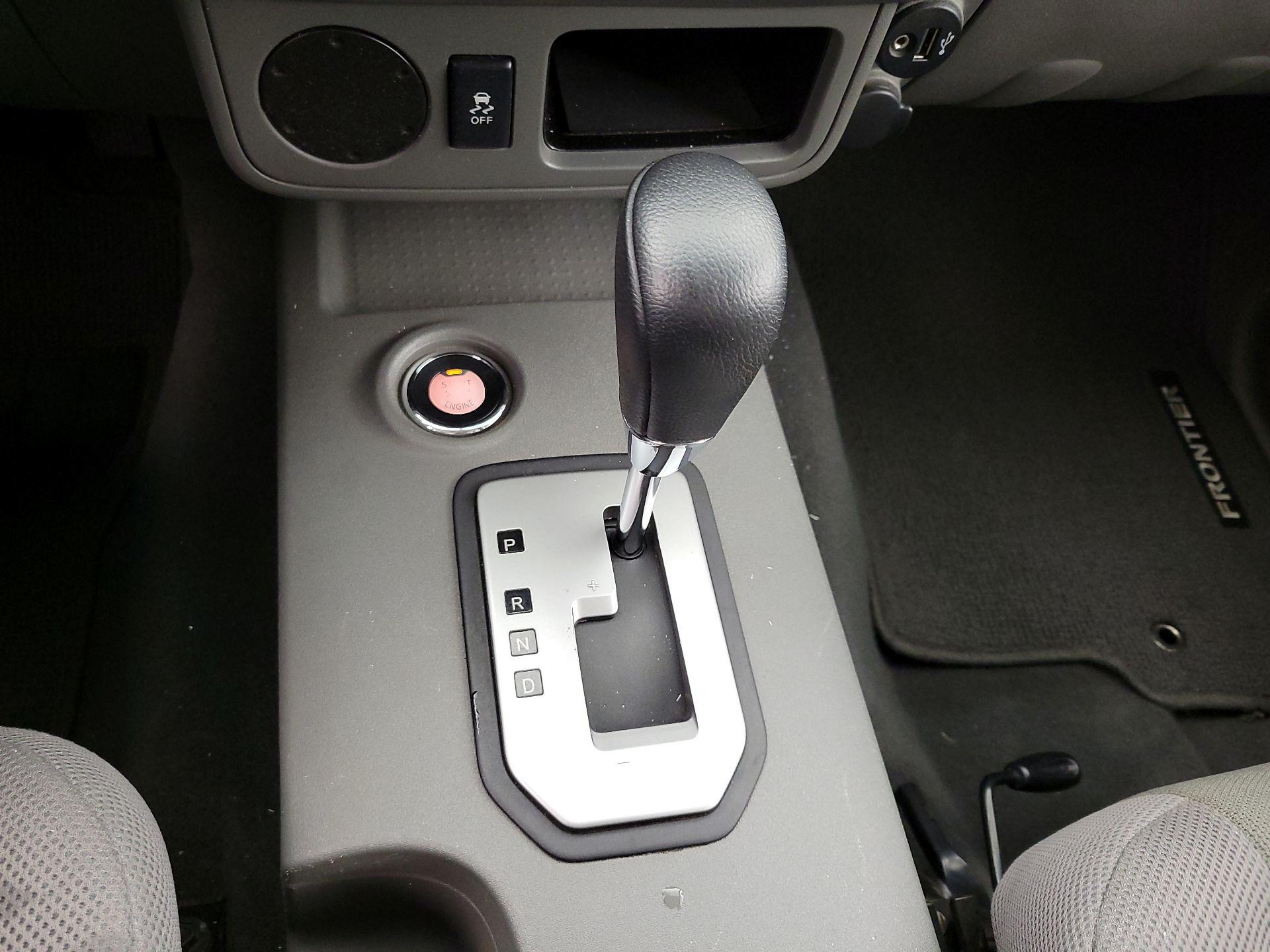 Thumbnail: 2021 Nissan Frontier - 17