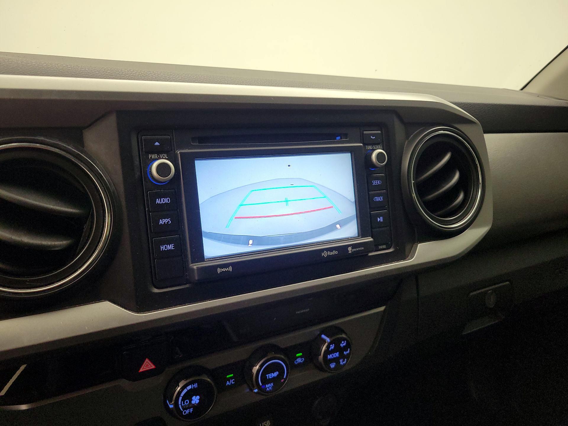 Thumbnail: 2016 Toyota Tacoma - 14