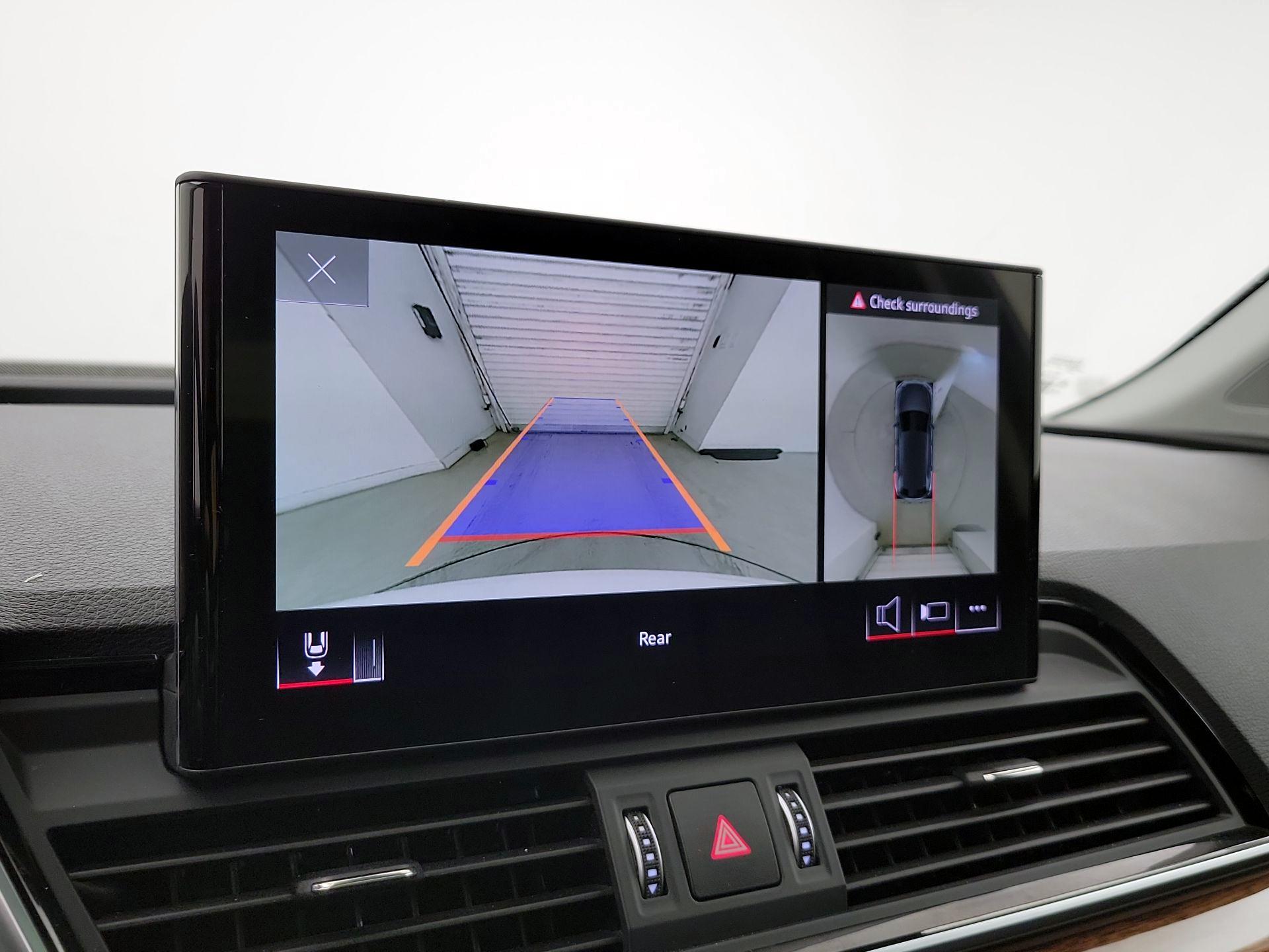 Thumbnail: 2022 Audi Q5 - 14