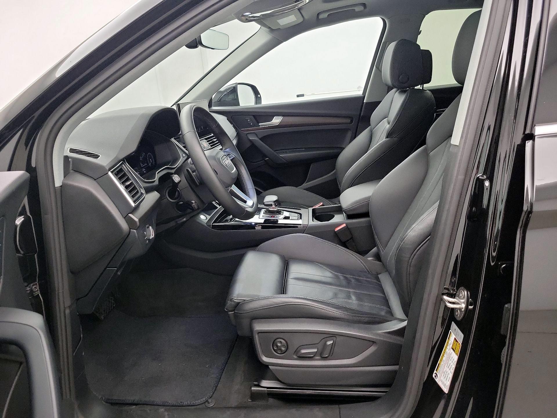 Thumbnail: 2023 Audi Q5 - 11