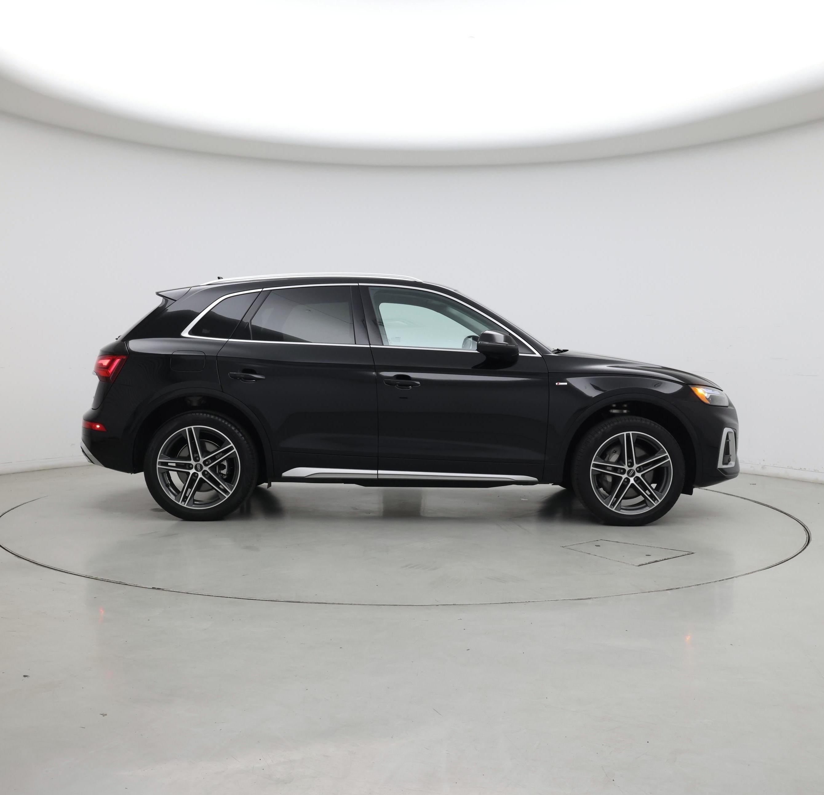 Thumbnail: 2023 Audi Q5 - 7