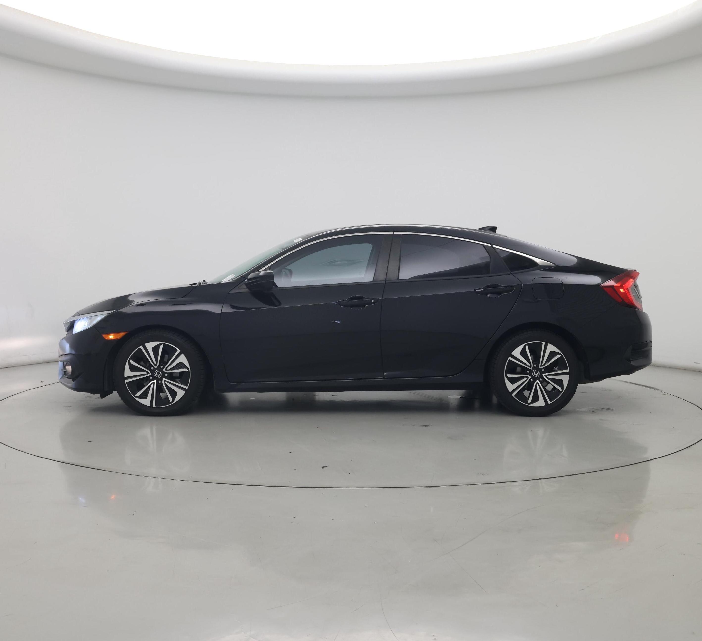 Thumbnail: 2017 Honda Civic - 3