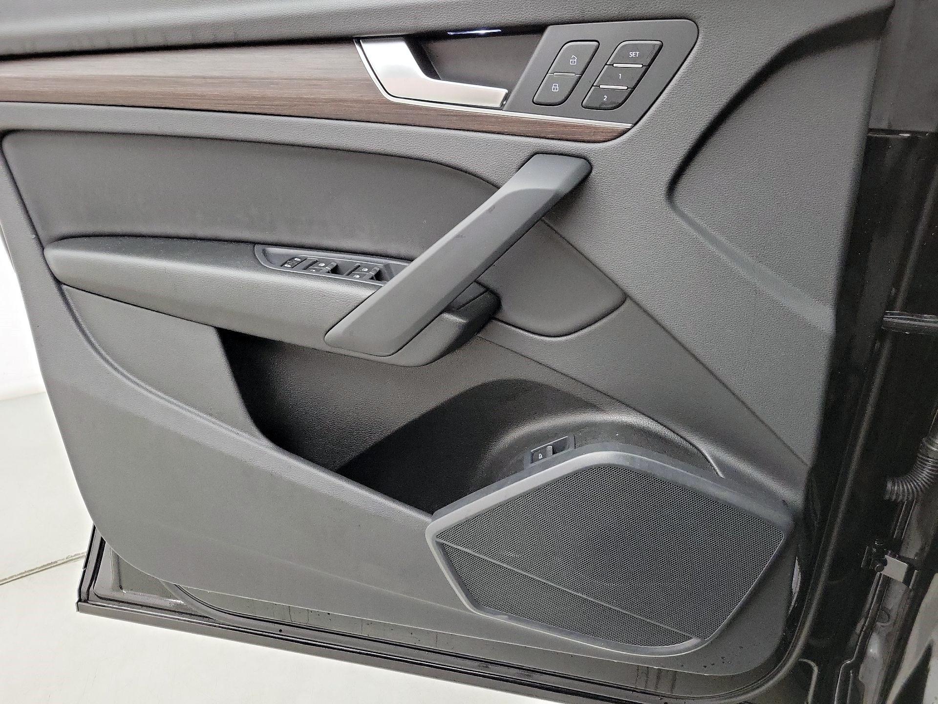 Thumbnail: 2024 Audi Q5 - 12