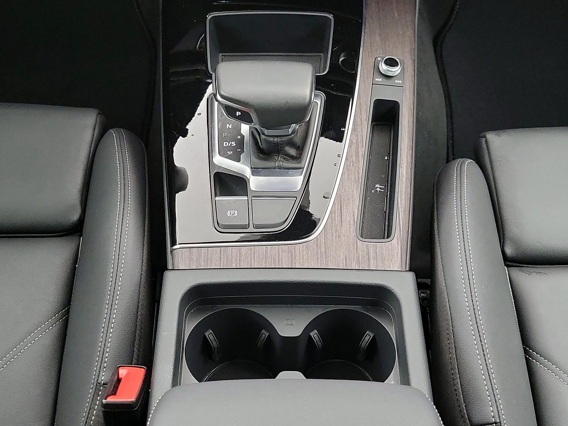 Thumbnail: 2024 Audi Q5 - 17