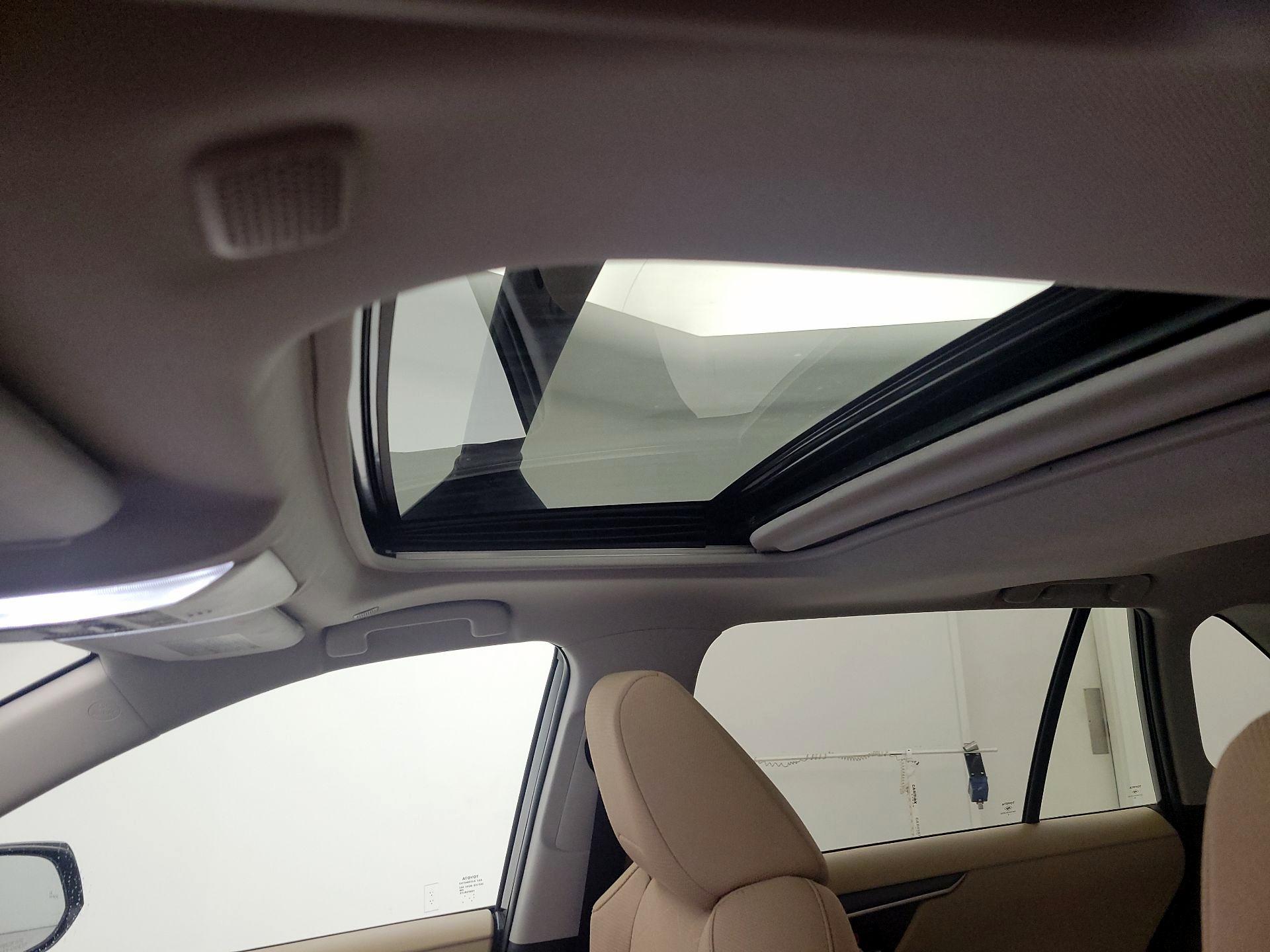 Thumbnail: 2025 Toyota RAV4 - 19