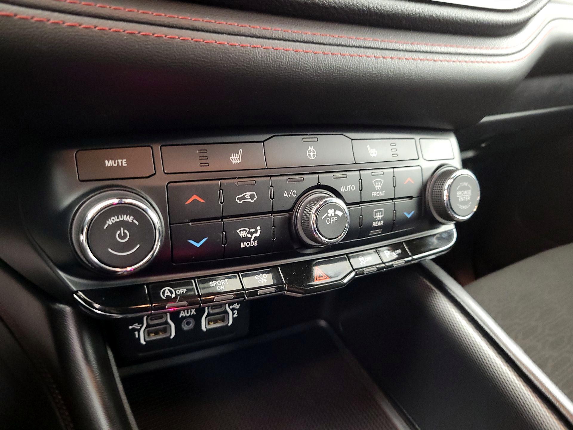 Thumbnail: 2023 Dodge Durango - 17