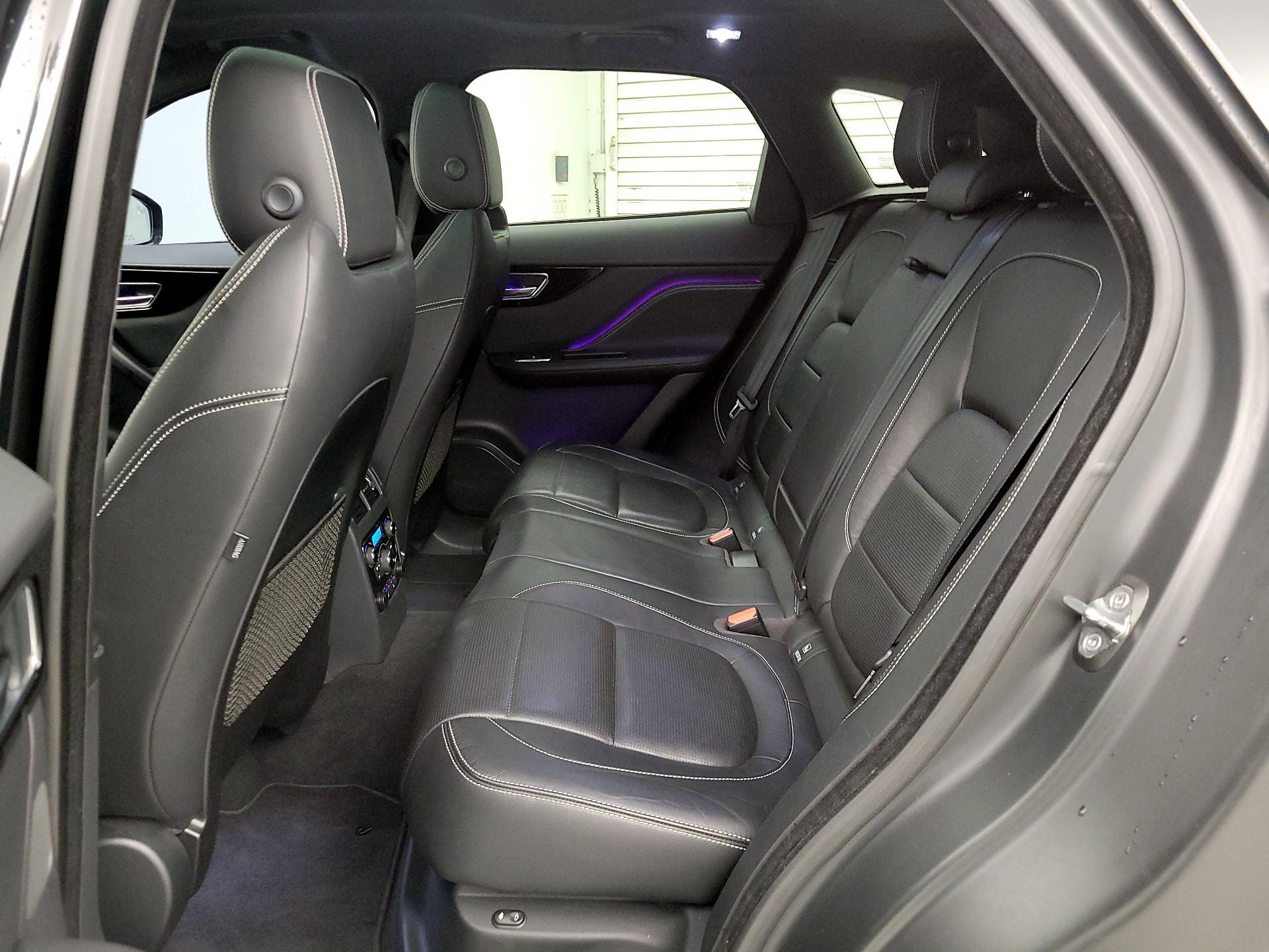 Thumbnail: 2018 Jaguar F-Pace - 20