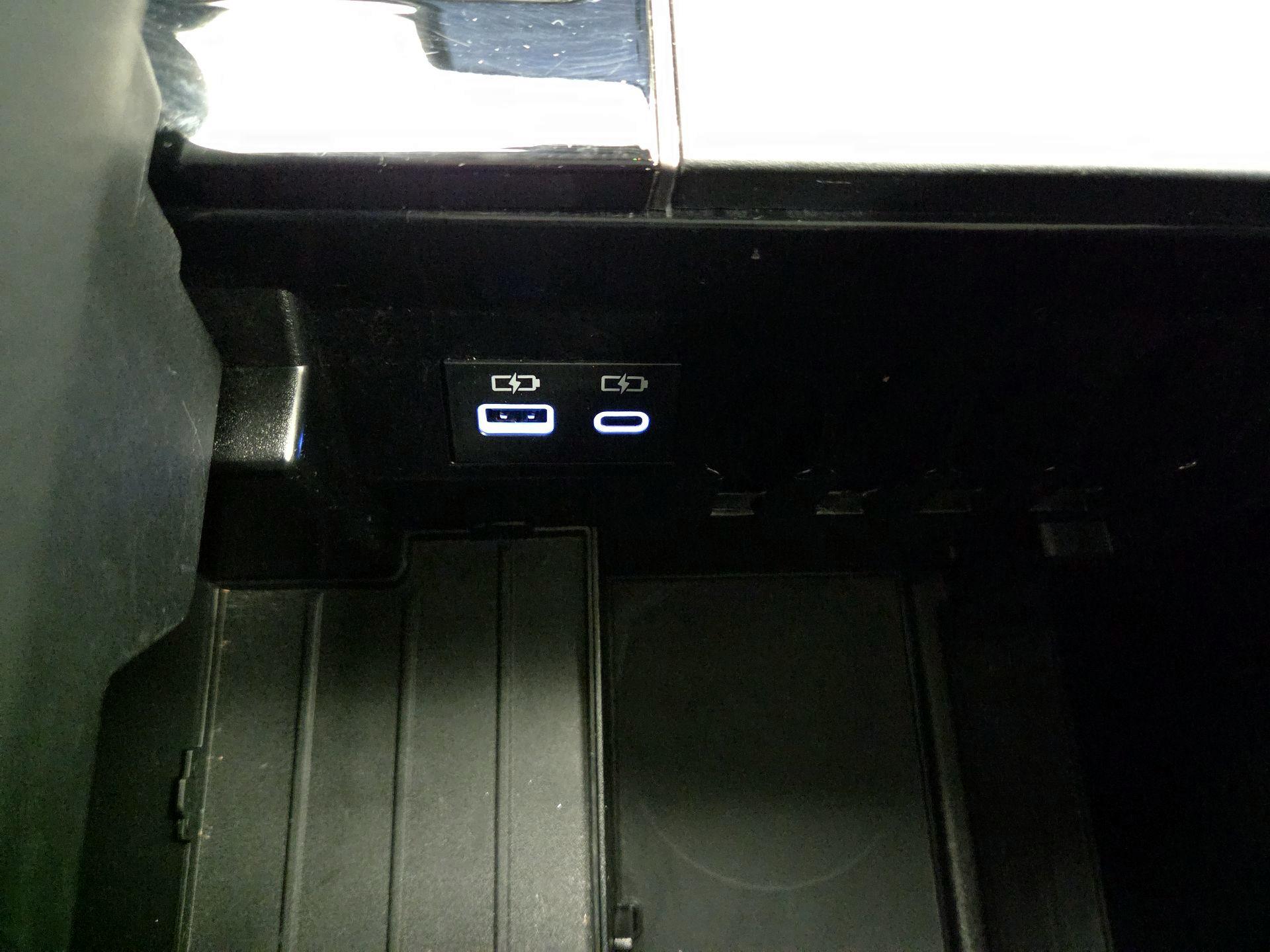 Thumbnail: 2024 Toyota Tundra - 18