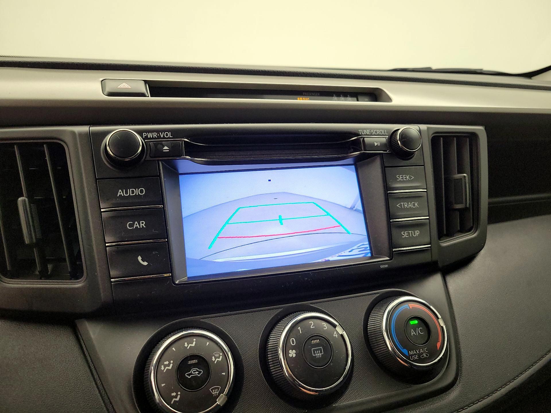 Thumbnail: 2018 Toyota RAV4 - 14