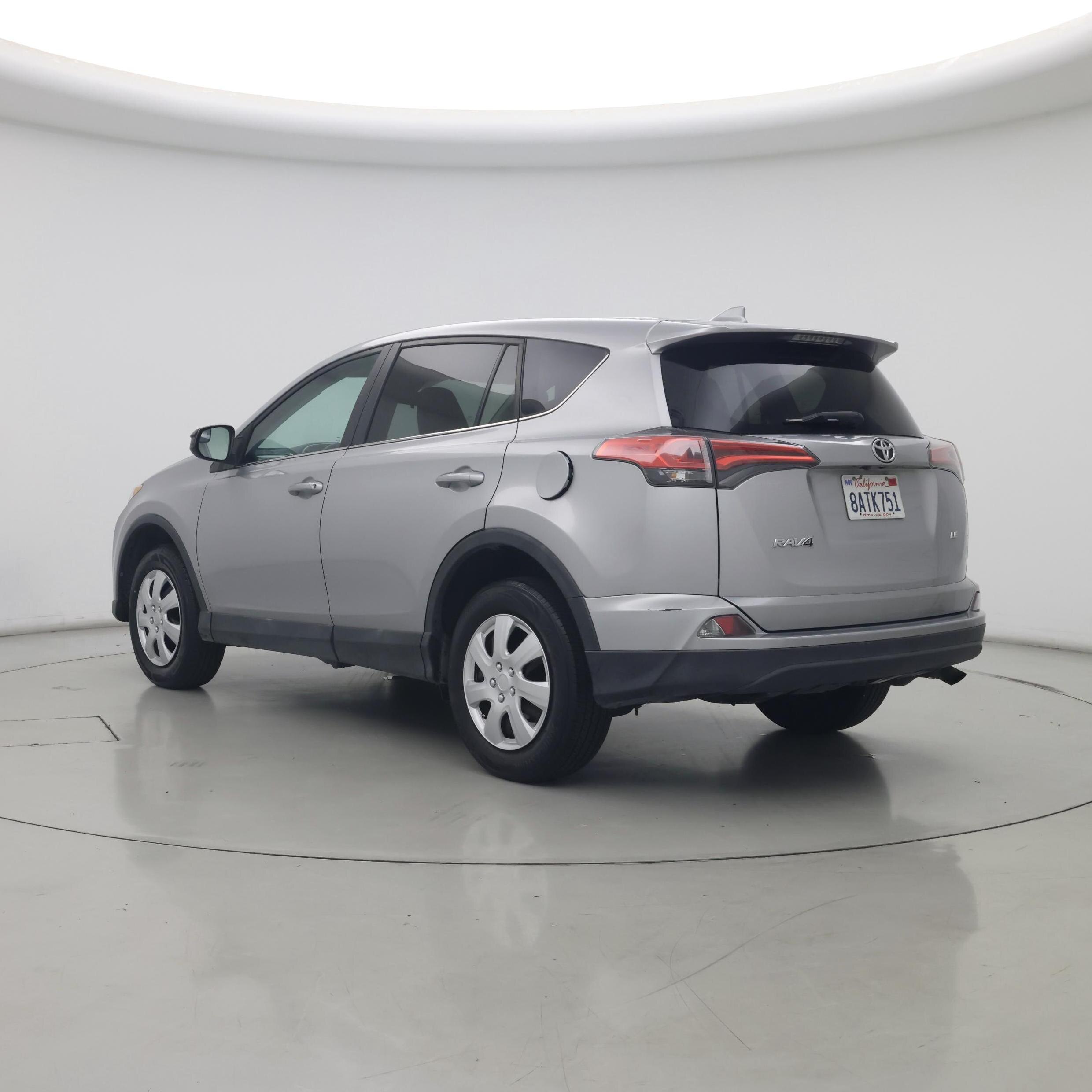 Thumbnail: 2018 Toyota RAV4 - 2